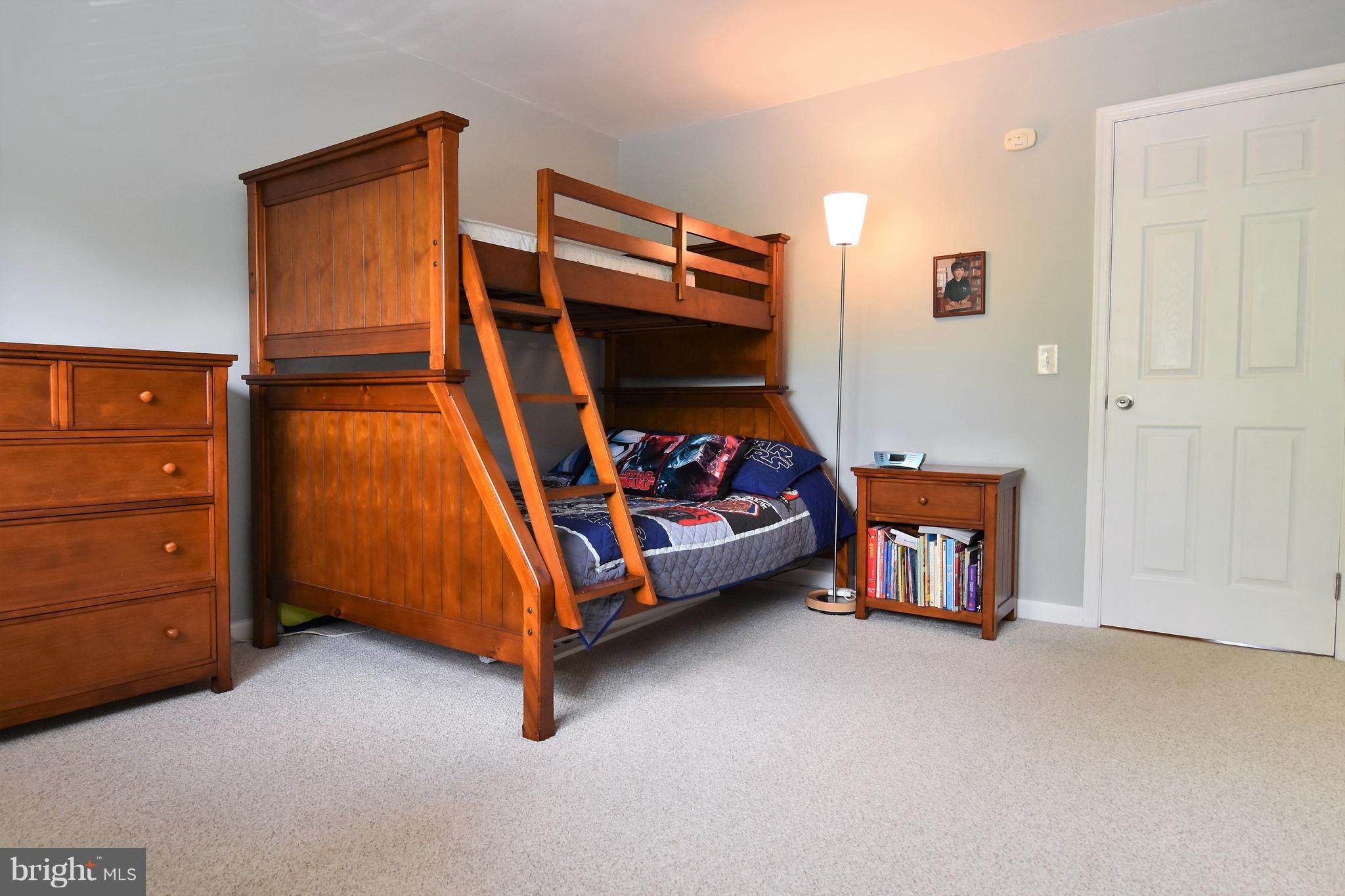 MILLERSVILLE - Residential