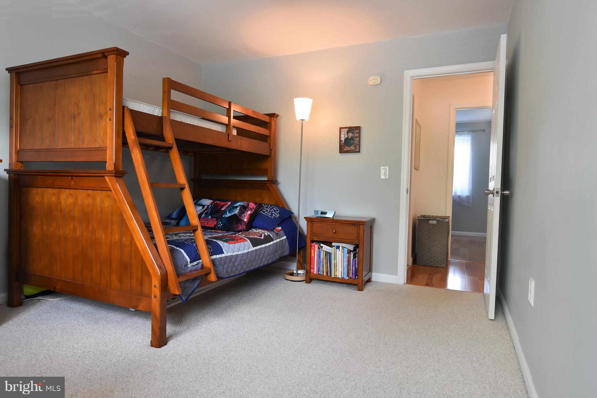 MILLERSVILLE - Residential