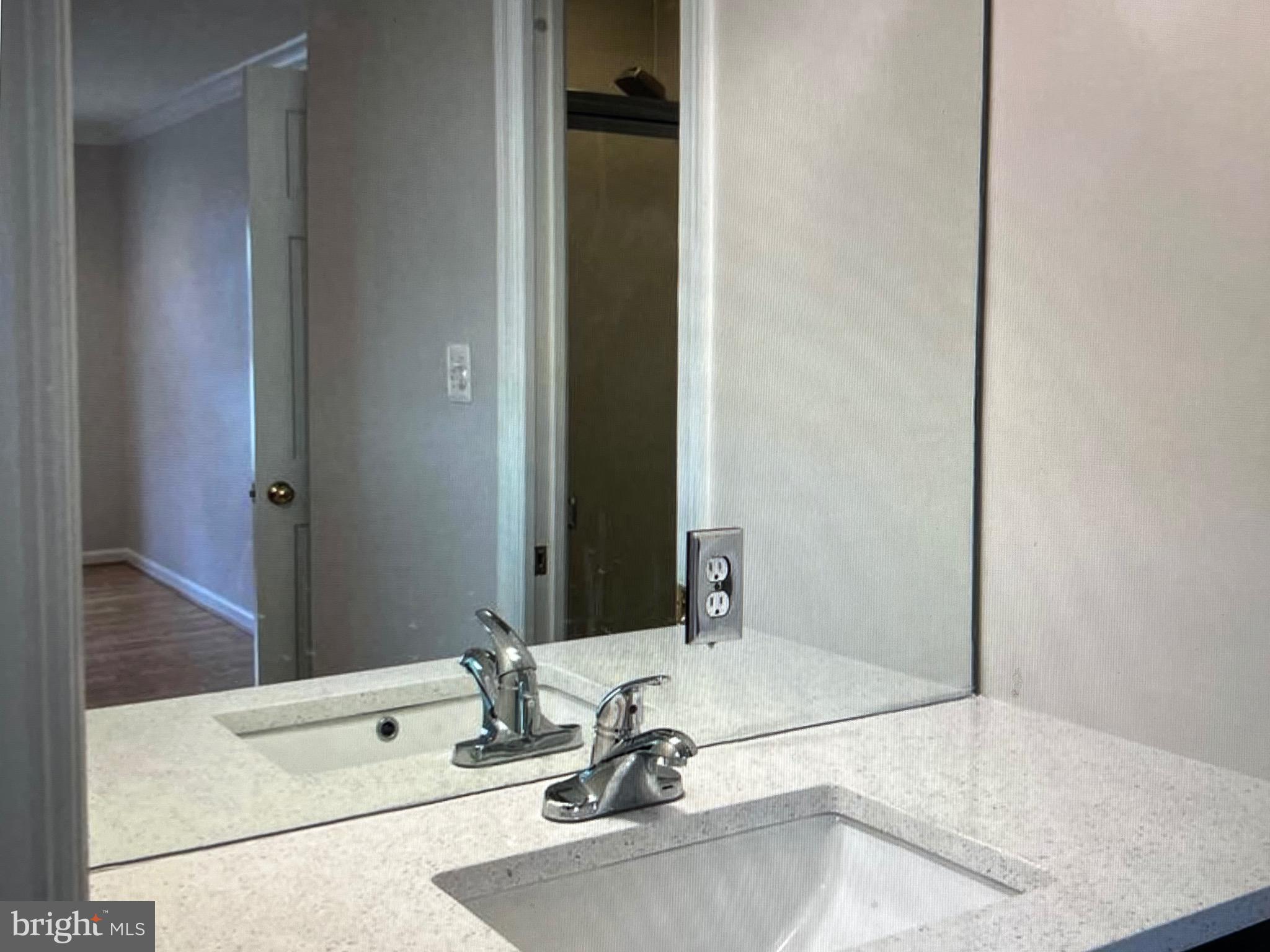 GLEN HOLLOW - Residential Lease