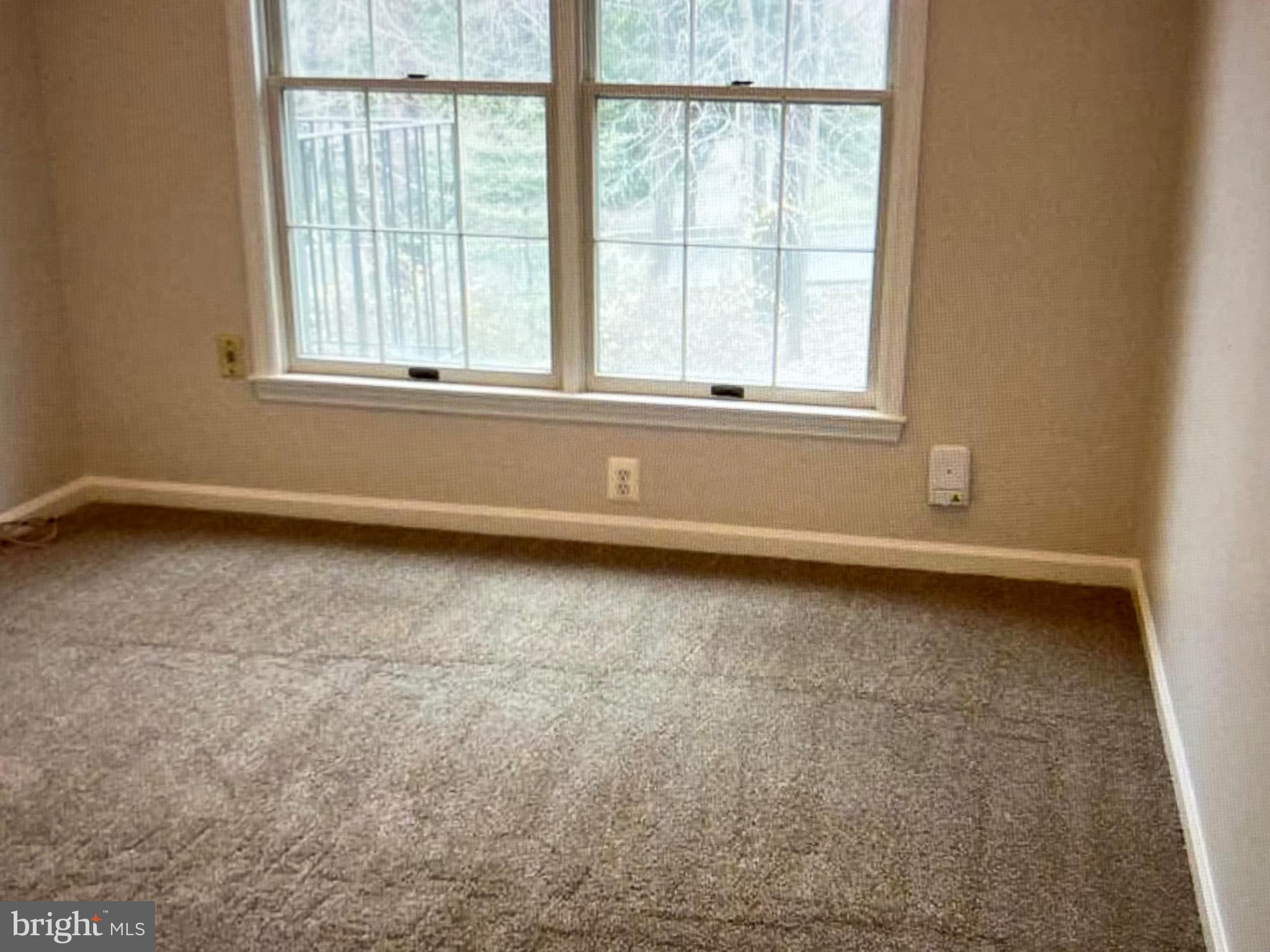 GLEN HOLLOW - Residential Lease