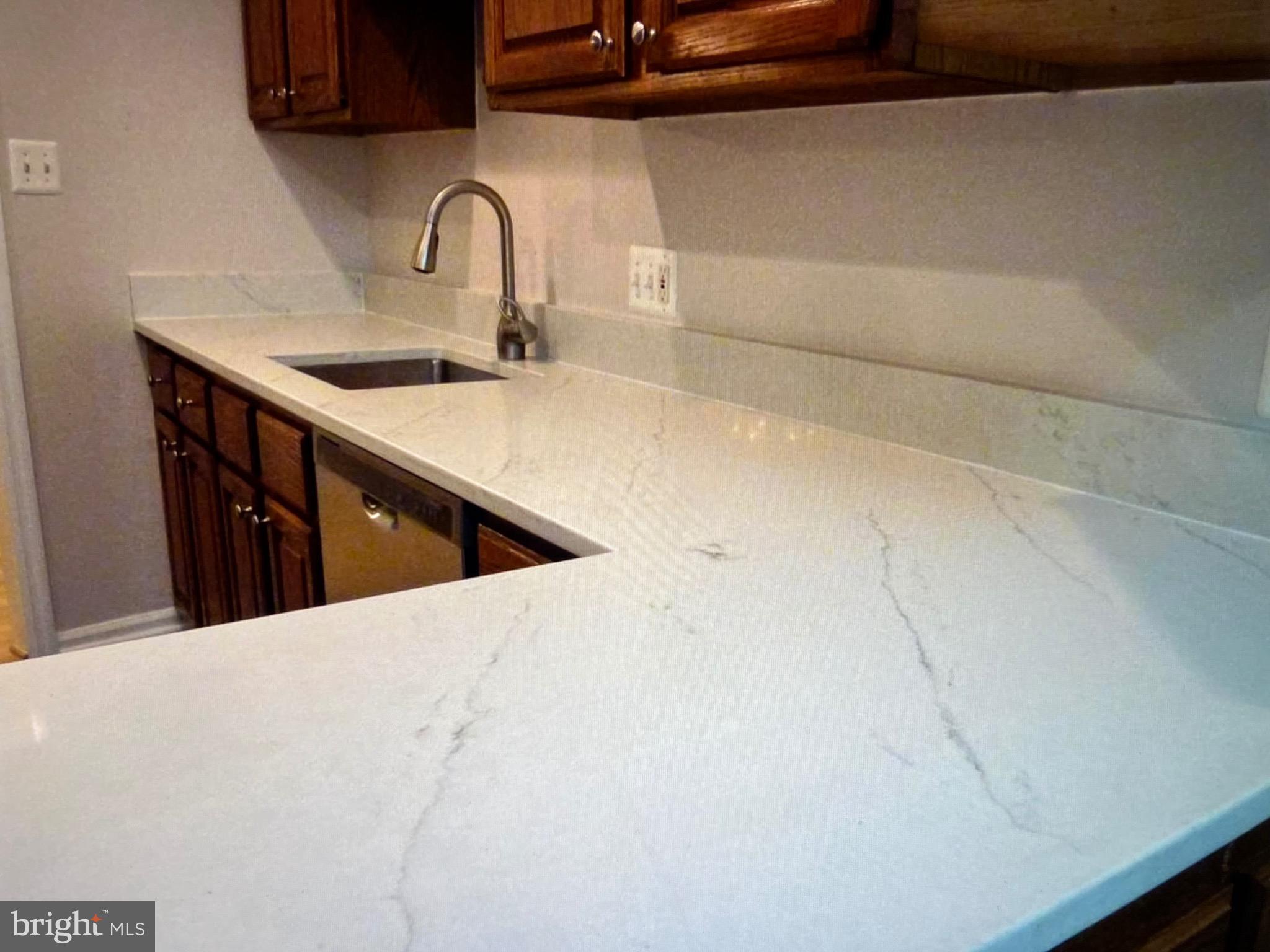 GLEN HOLLOW - Residential Lease