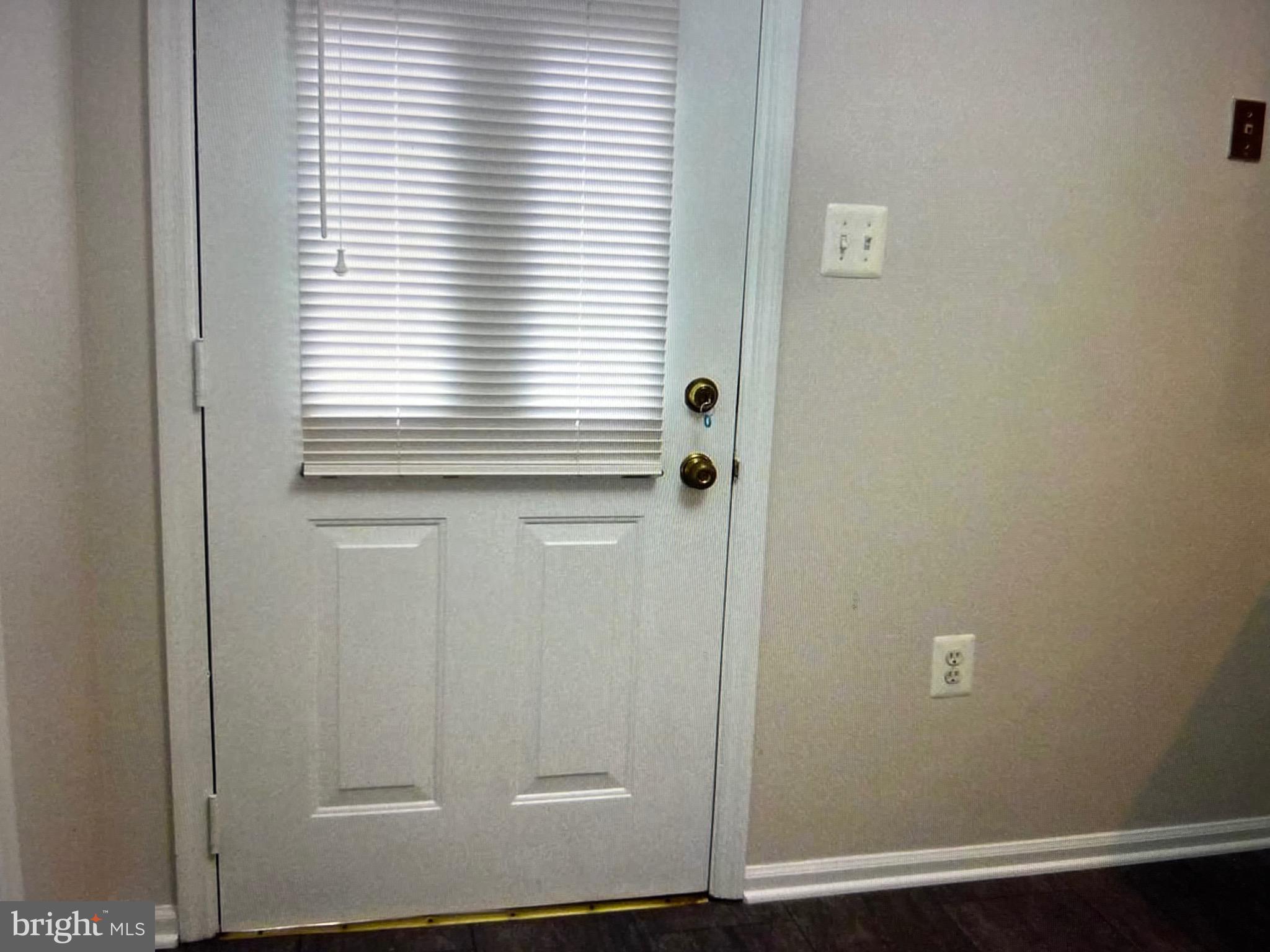 GLEN HOLLOW - Residential Lease