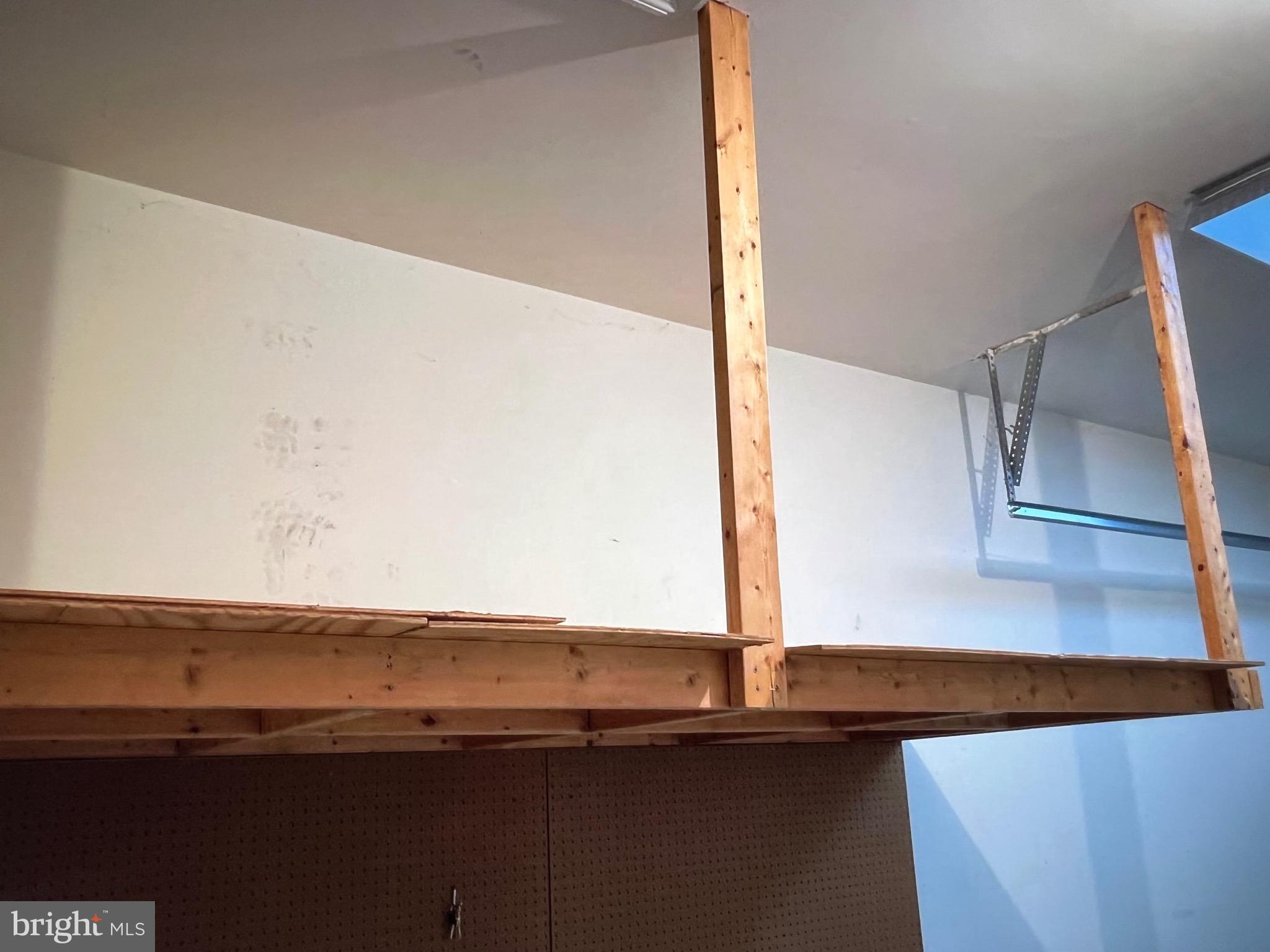 GLEN HOLLOW - Residential Lease