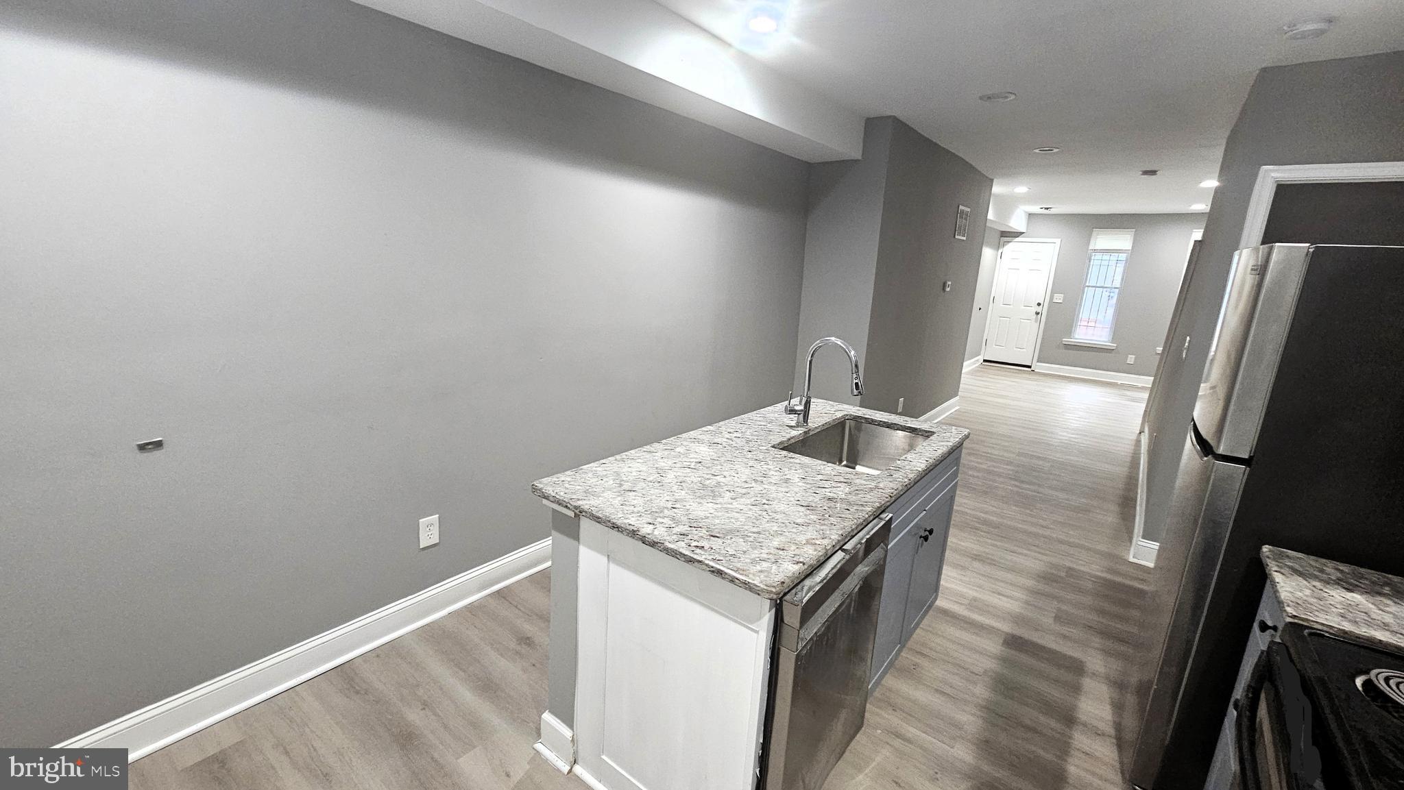 1121 SARGEANT STREET