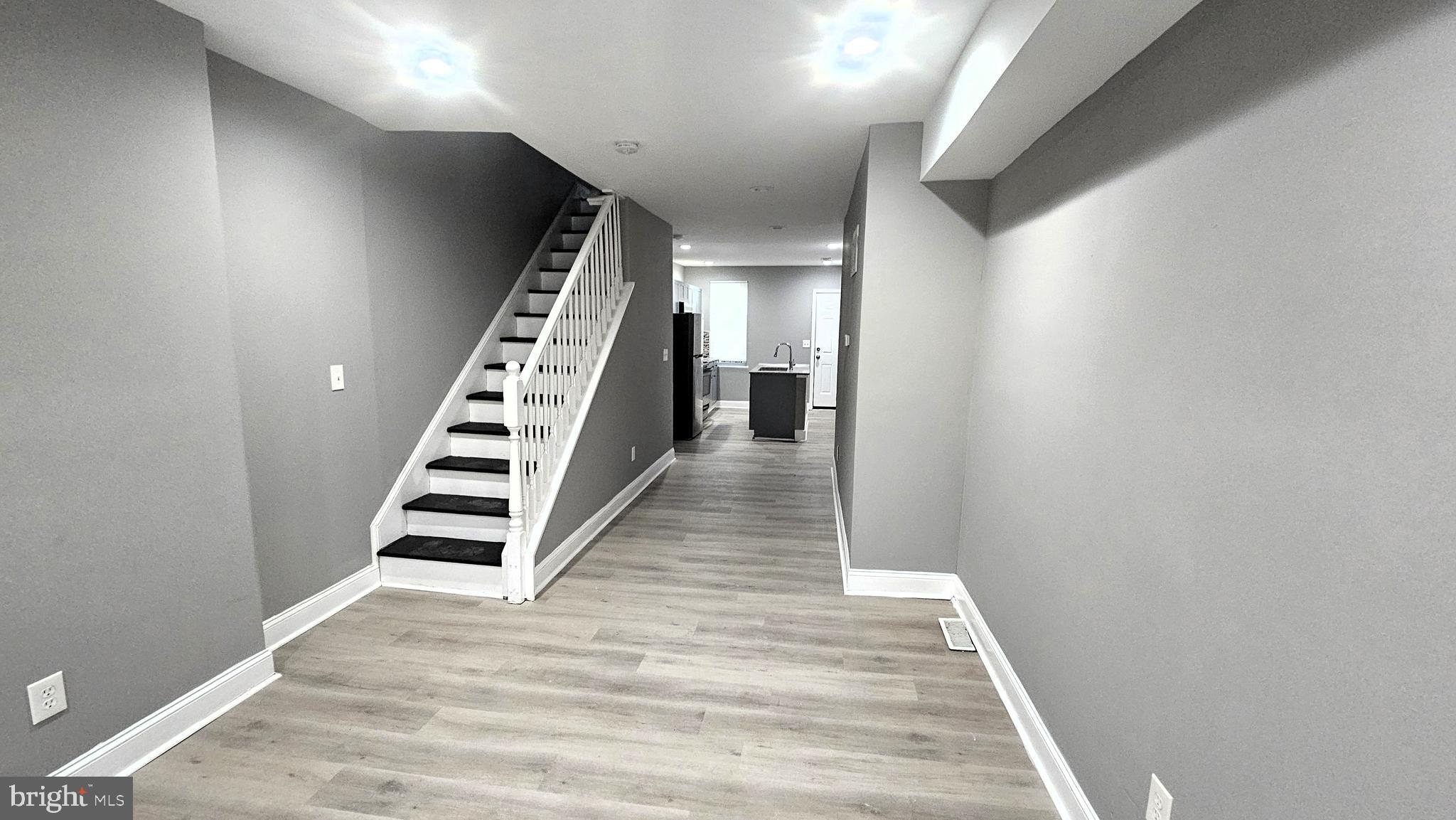 1121 SARGEANT STREET