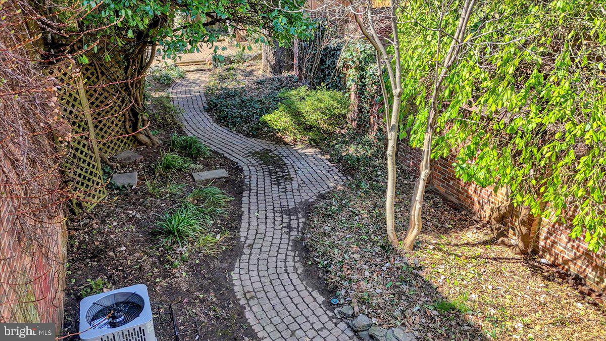 WEST END-HISTORIC - Residential