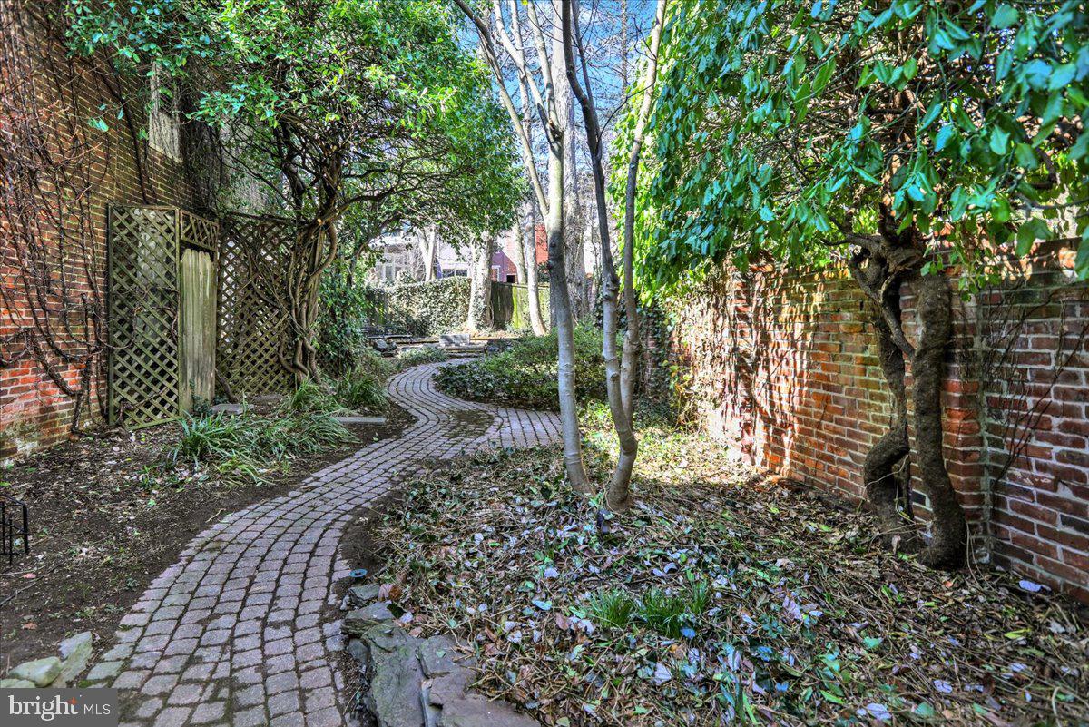 WEST END-HISTORIC - Residential