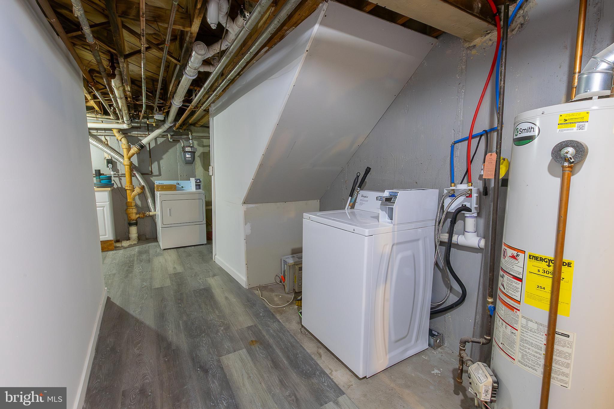 RIDGELEIGH - Residential Lease