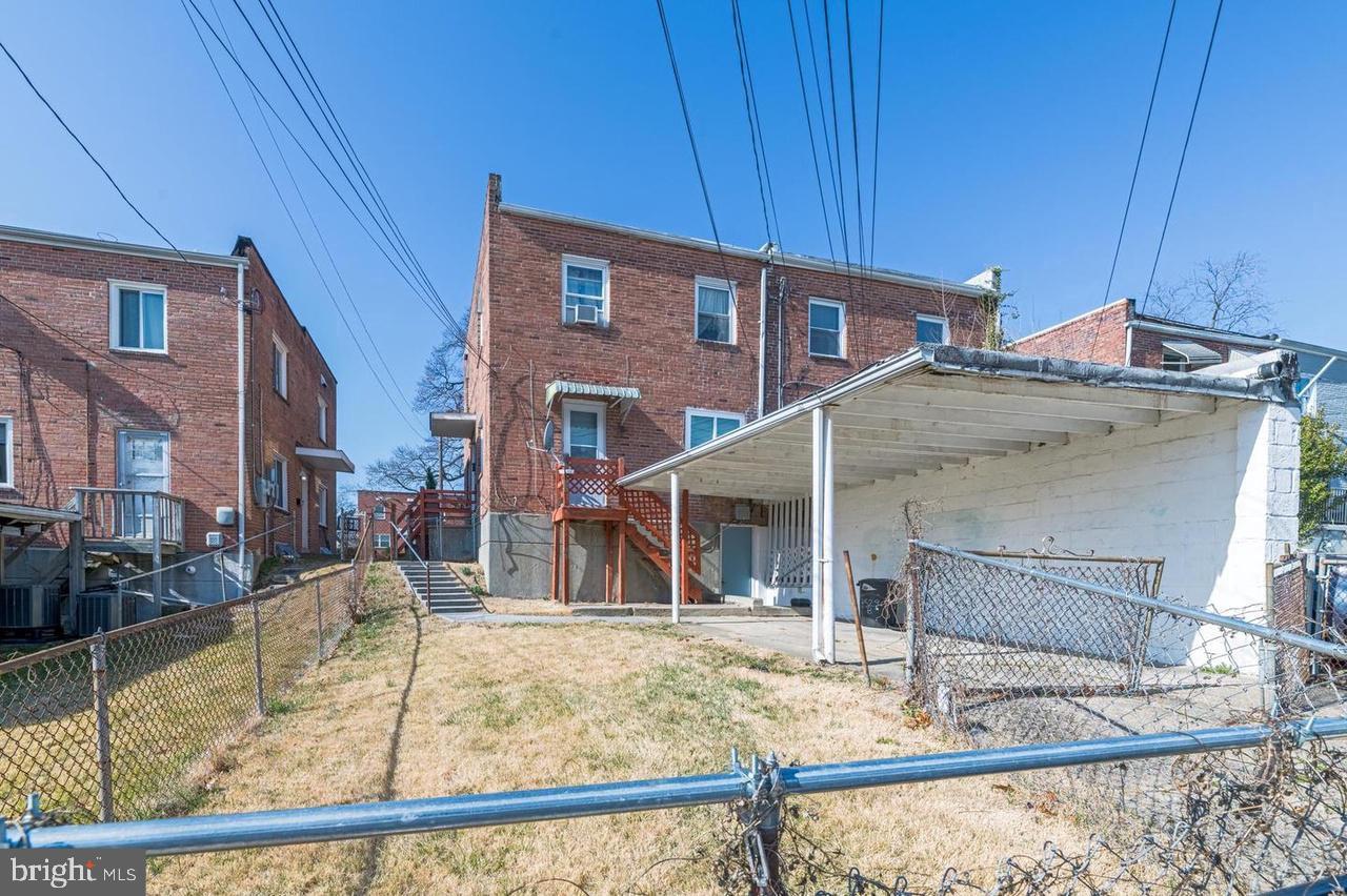 RIDGELEIGH - Residential Lease