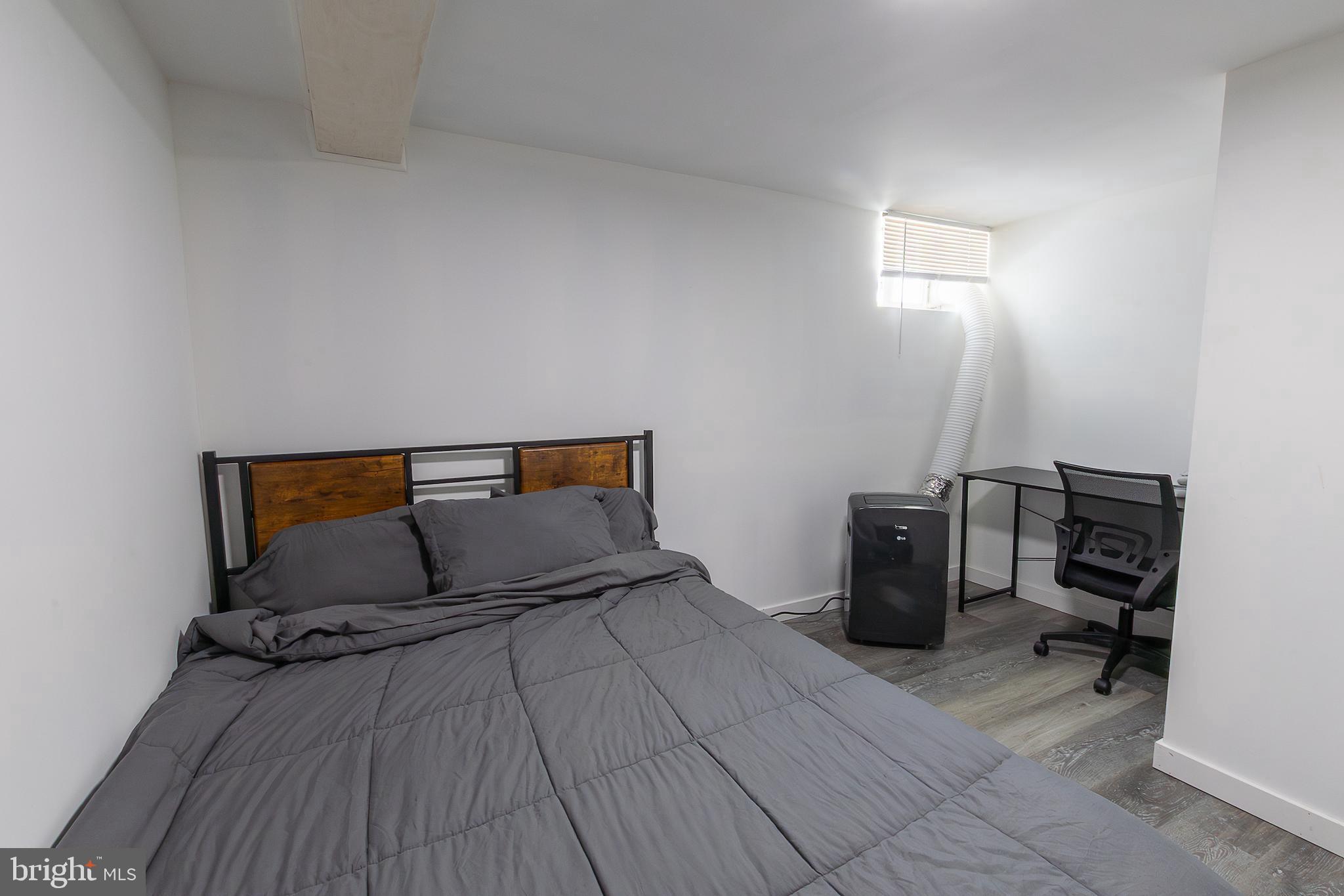 RIDGELEIGH - Residential Lease