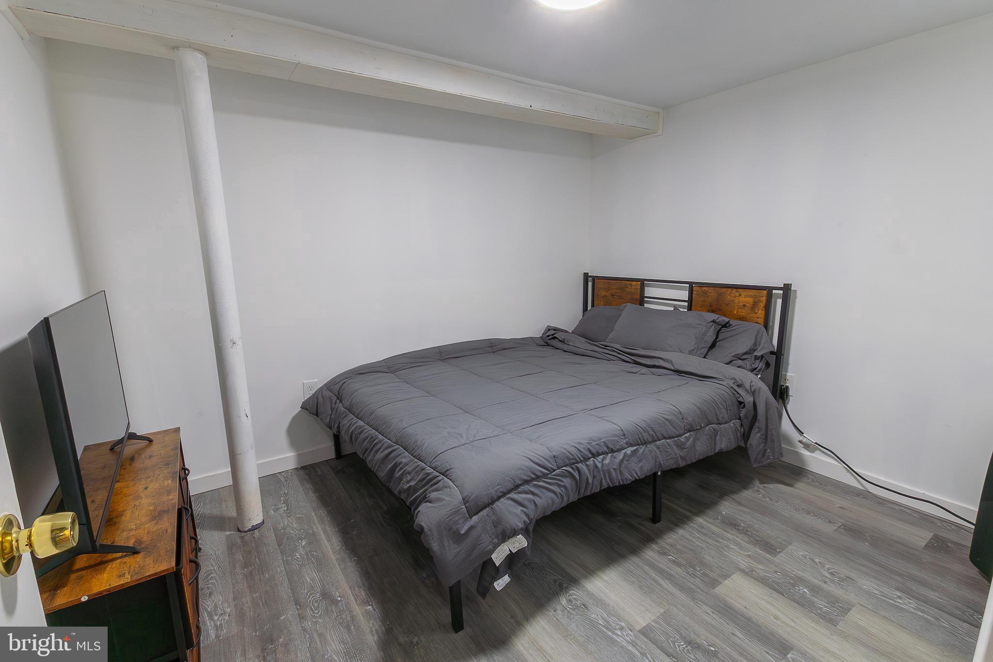 RIDGELEIGH - Residential Lease