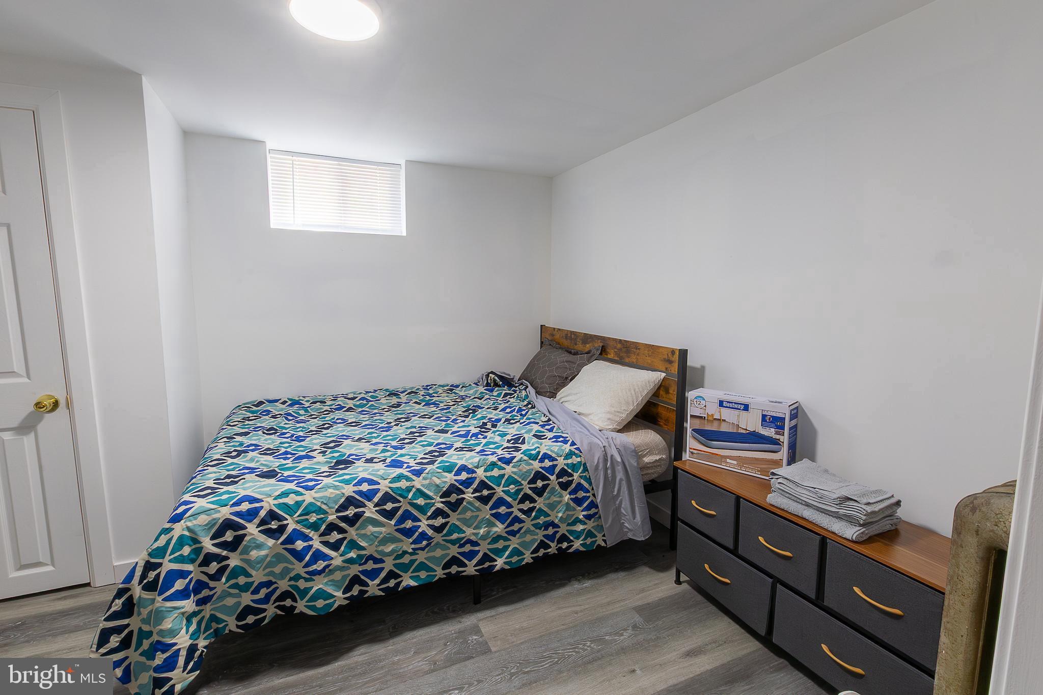 RIDGELEIGH - Residential Lease