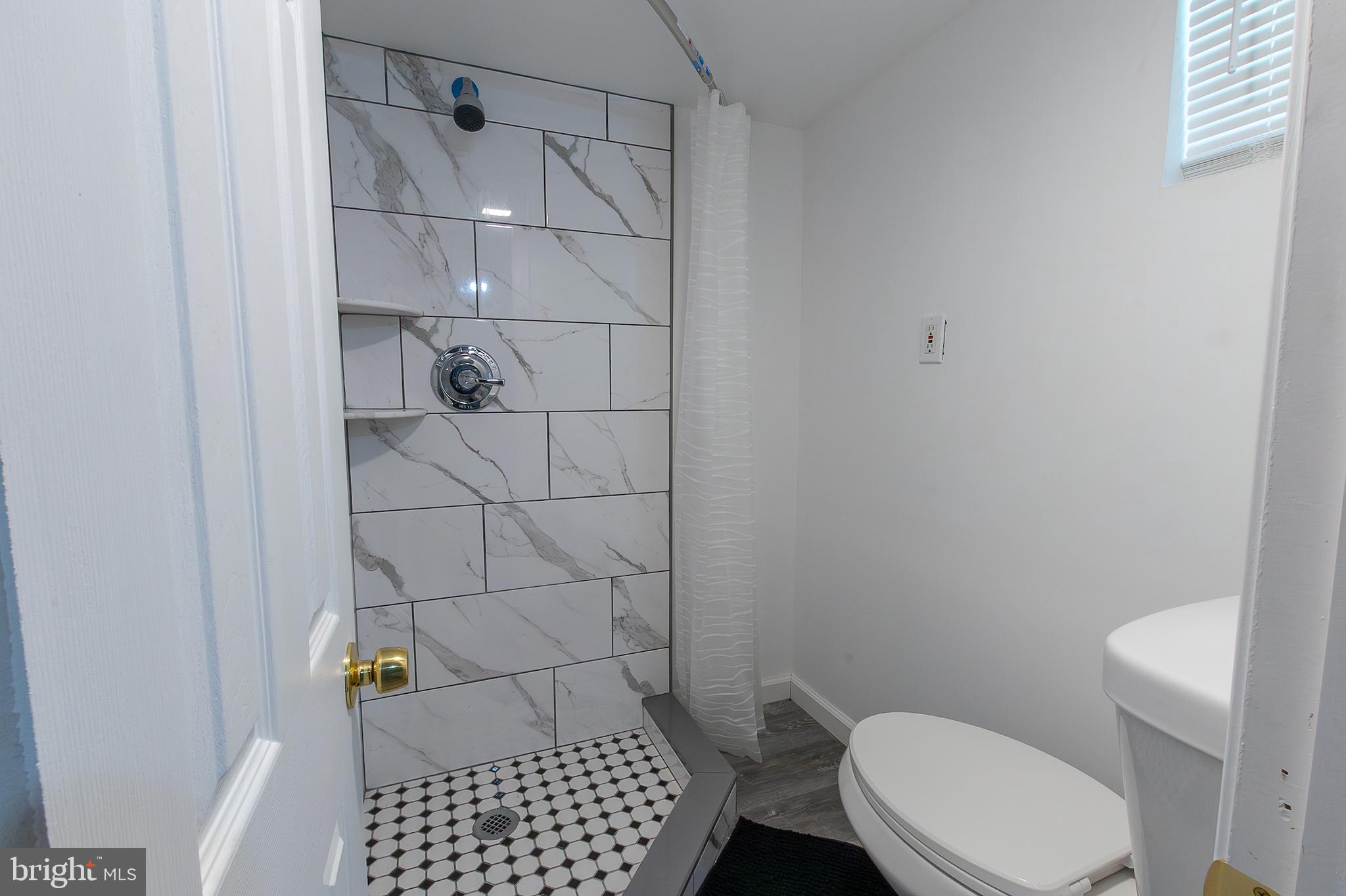 RIDGELEIGH - Residential Lease