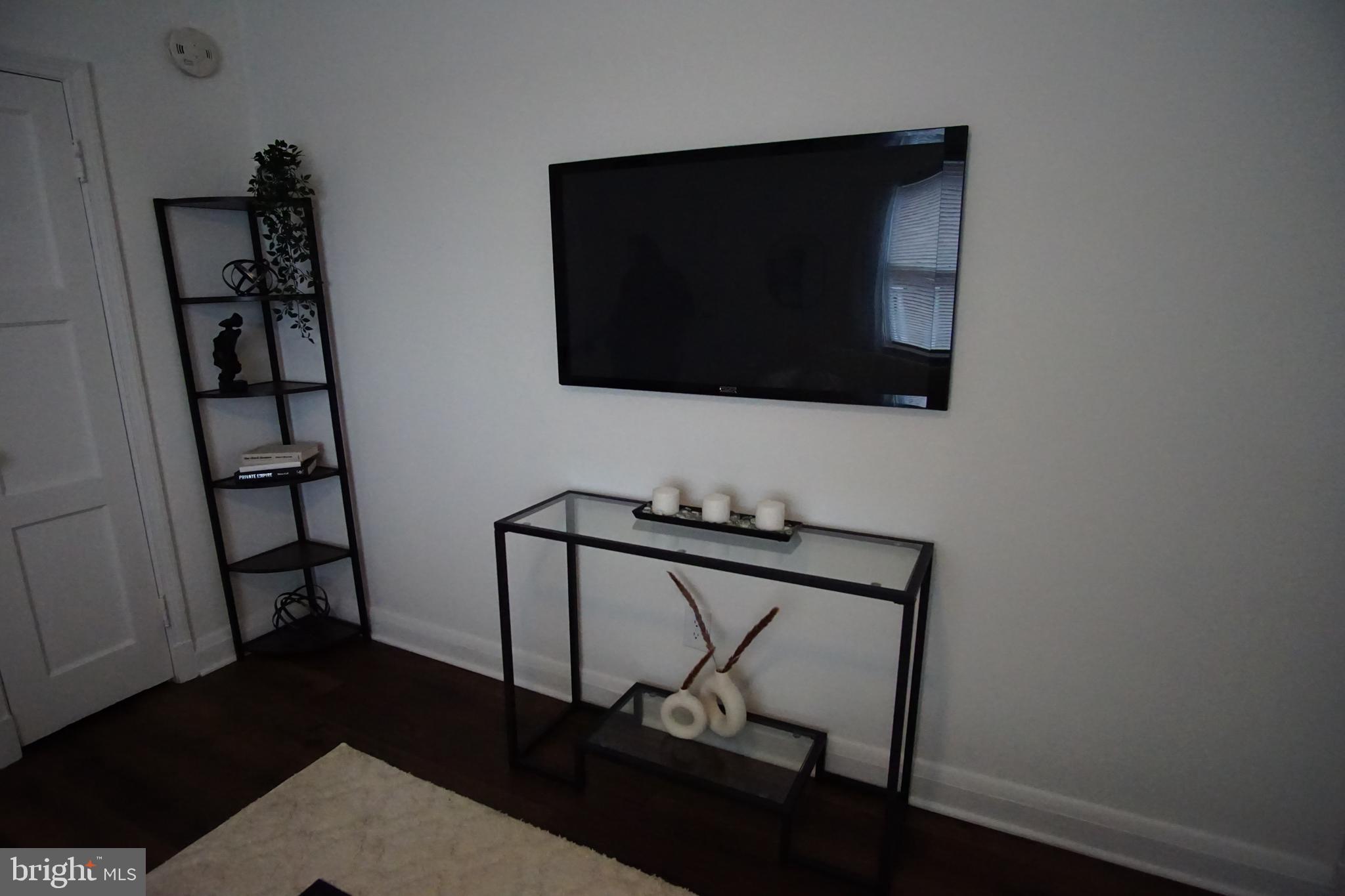 RIDGELEIGH - Residential Lease