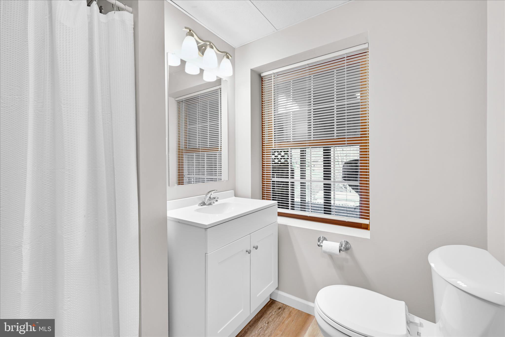 LAKE WYNONAH - Residential