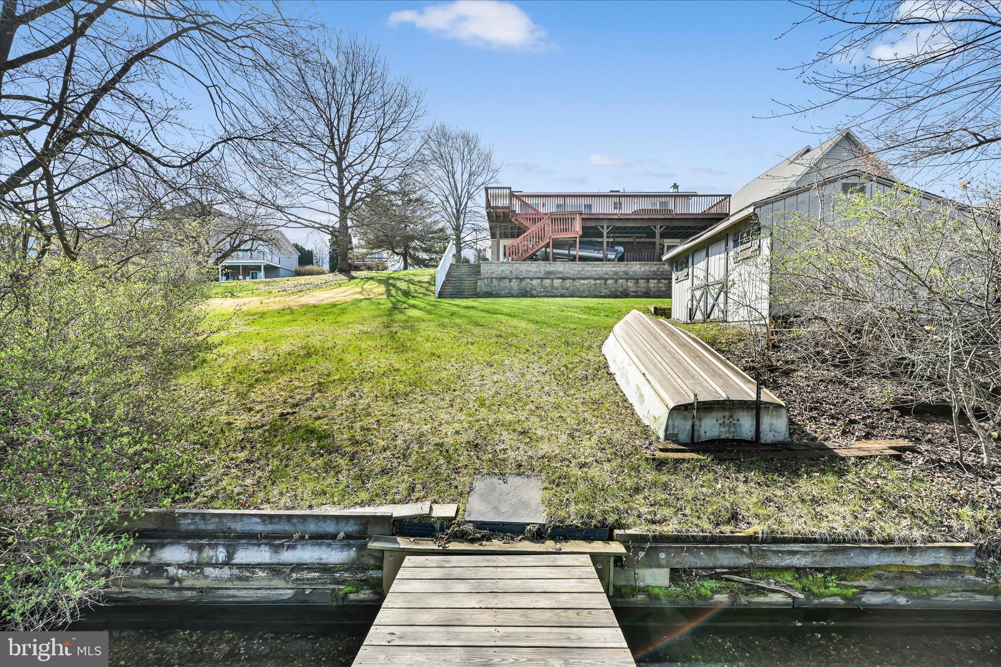 LAKE WYNONAH - Residential