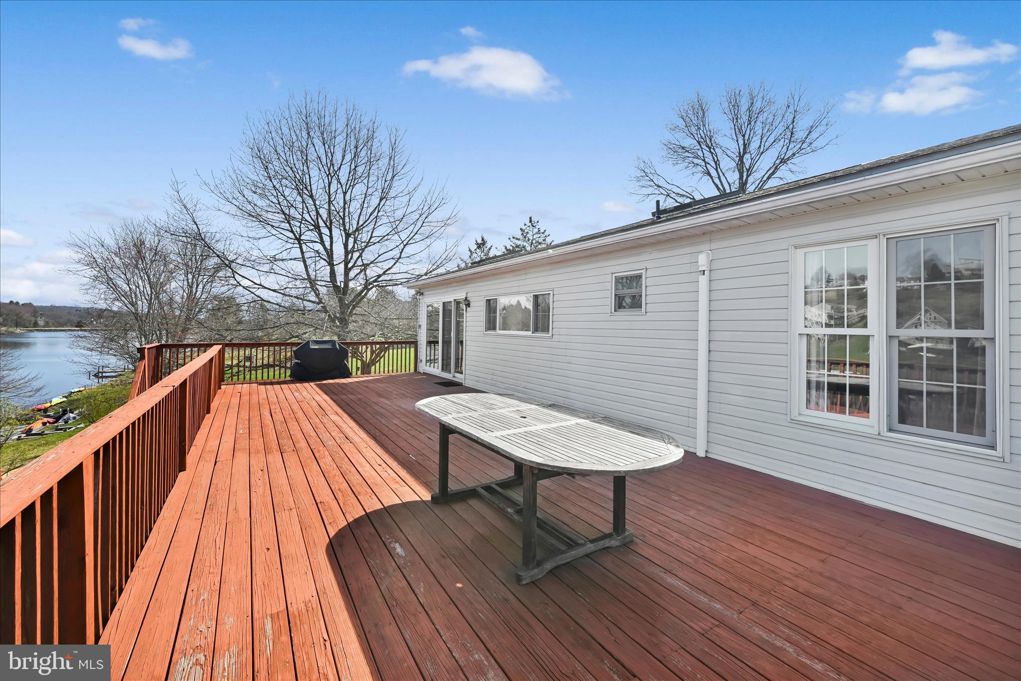 LAKE WYNONAH - Residential