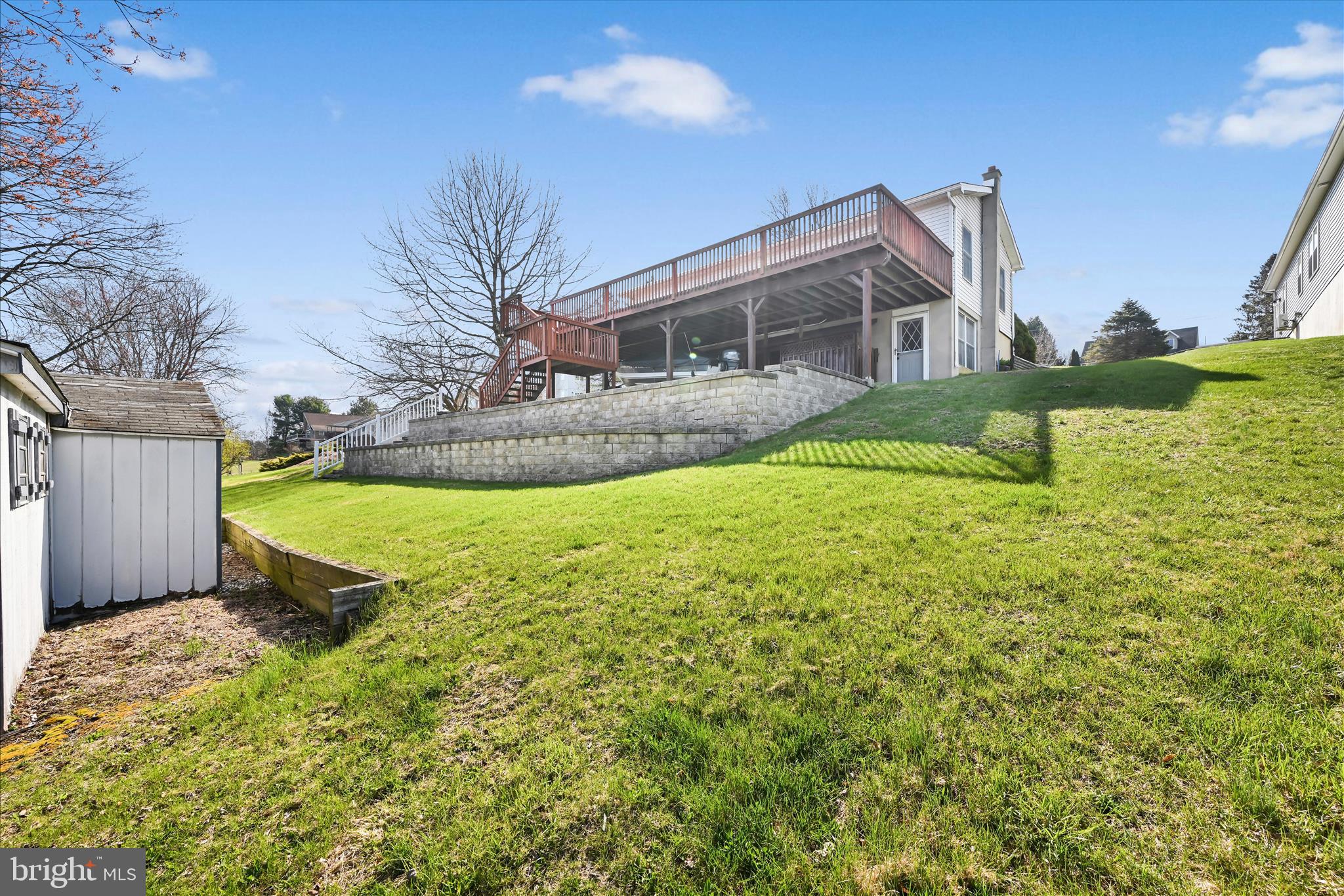 LAKE WYNONAH - Residential