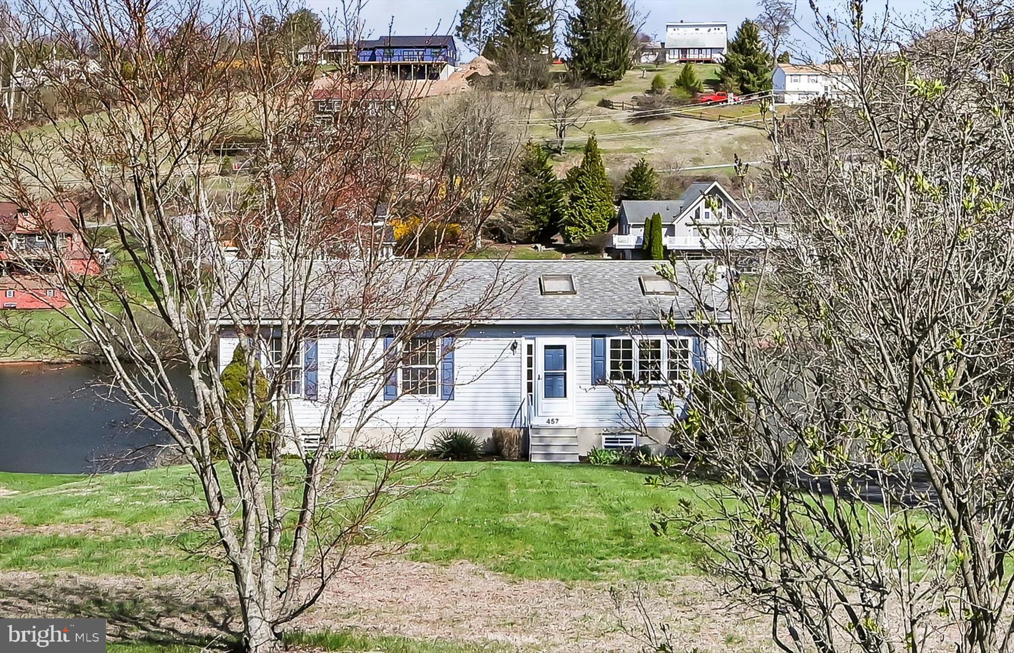 LAKE WYNONAH - Residential