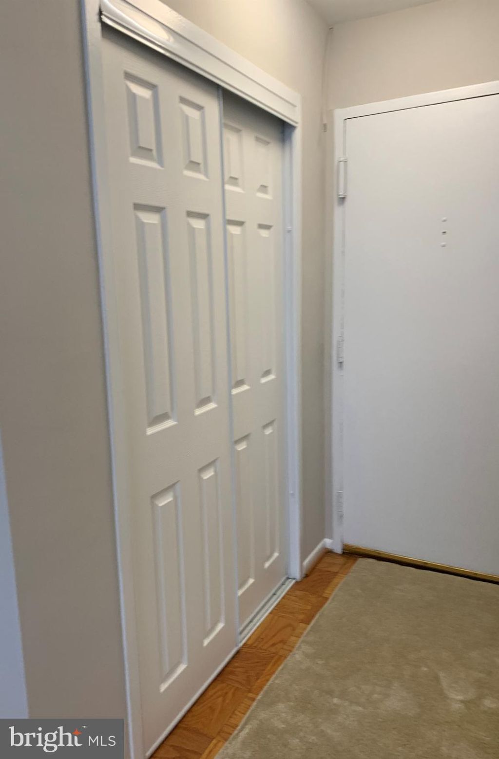 Photo of 1210 N Taft Street #812, ARLINGTON, VA 22201 (MLS # VAAR2064844)