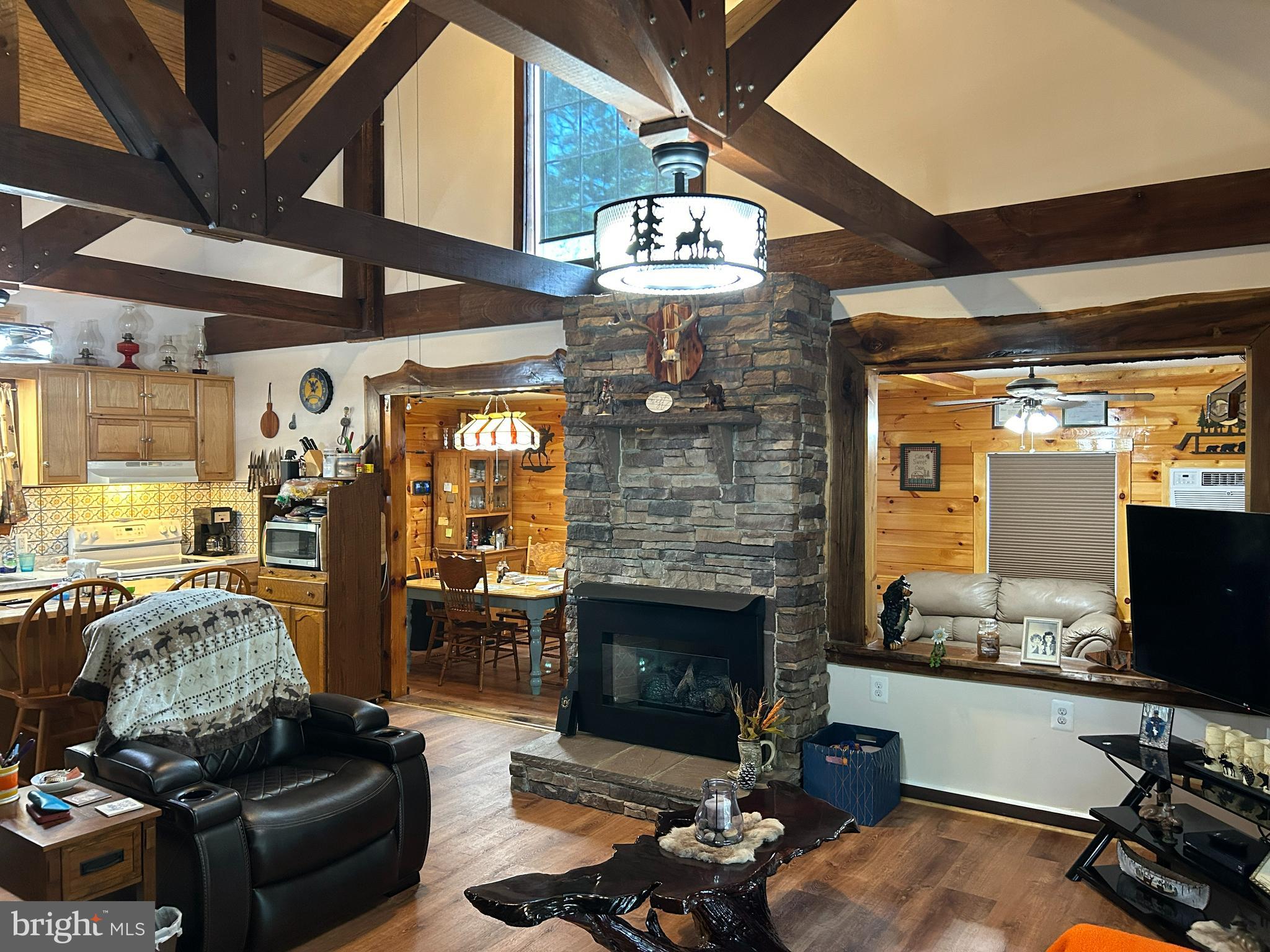 PINE RIDGE RANCHETTES - Residential