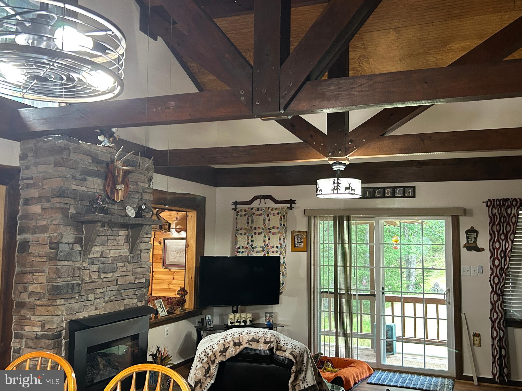 PINE RIDGE RANCHETTES - Residential