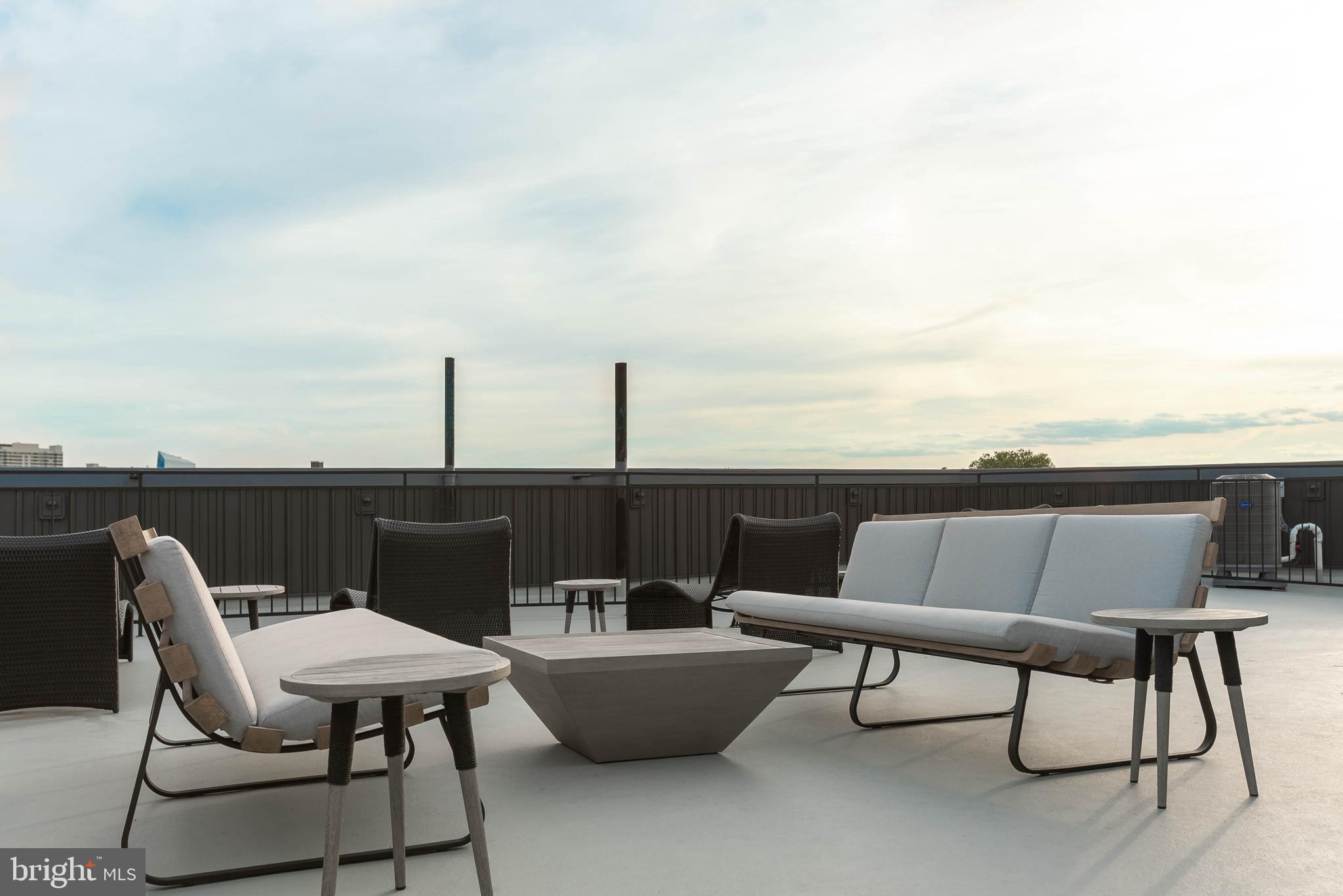 FAIRMOUNT - Residential Lease