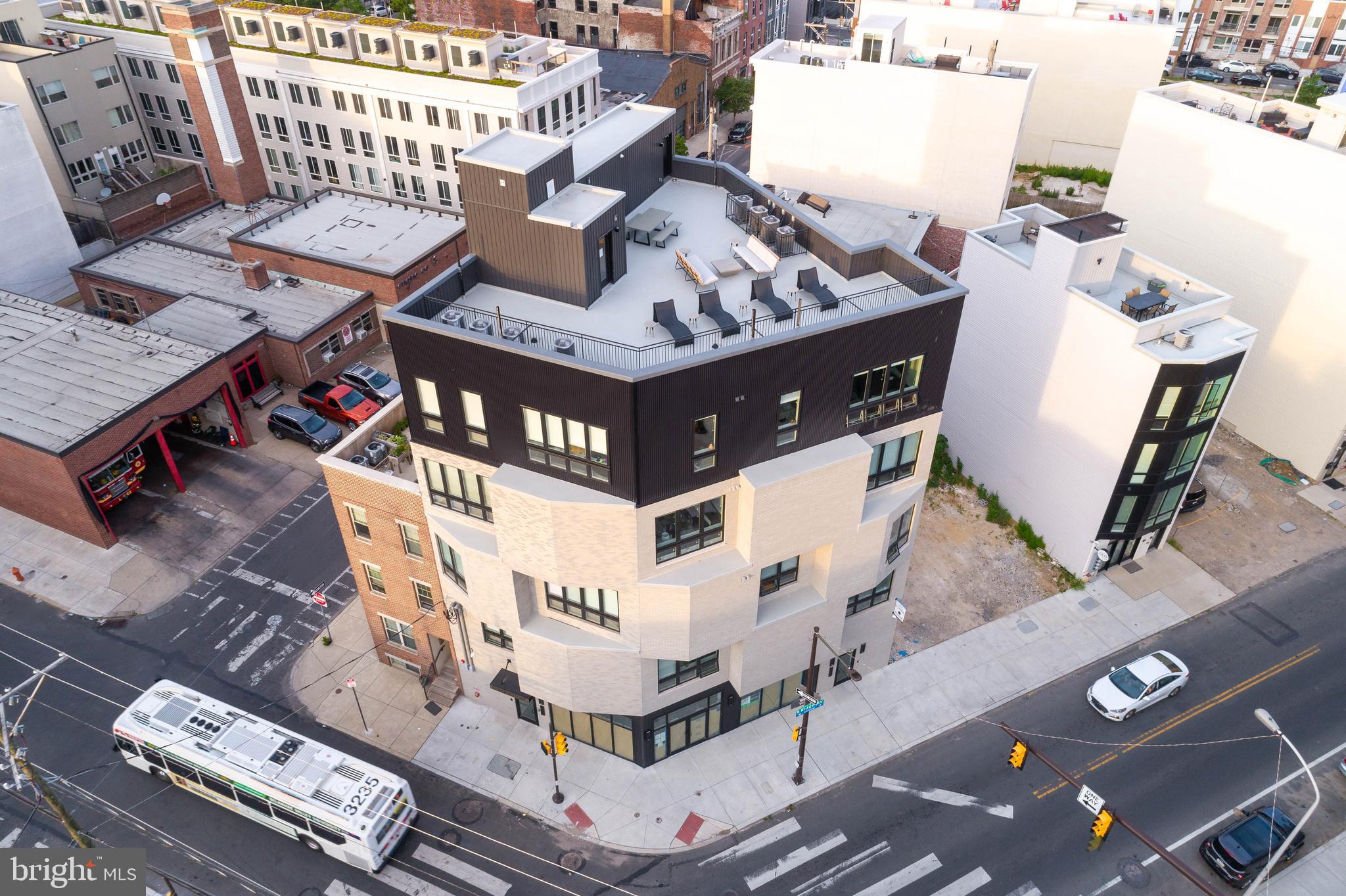 FAIRMOUNT - Residential Lease