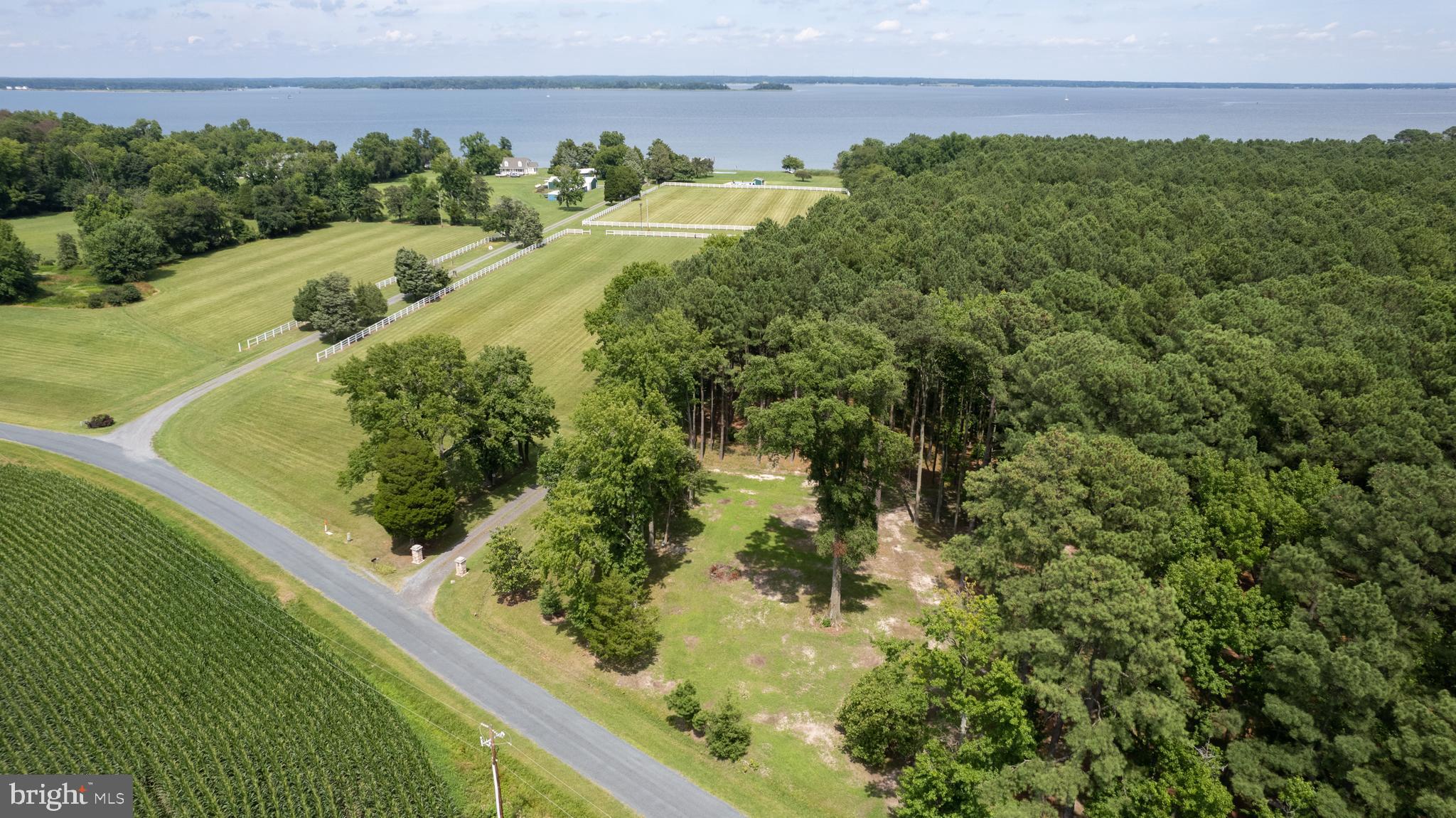 HORNS POINT ROAD