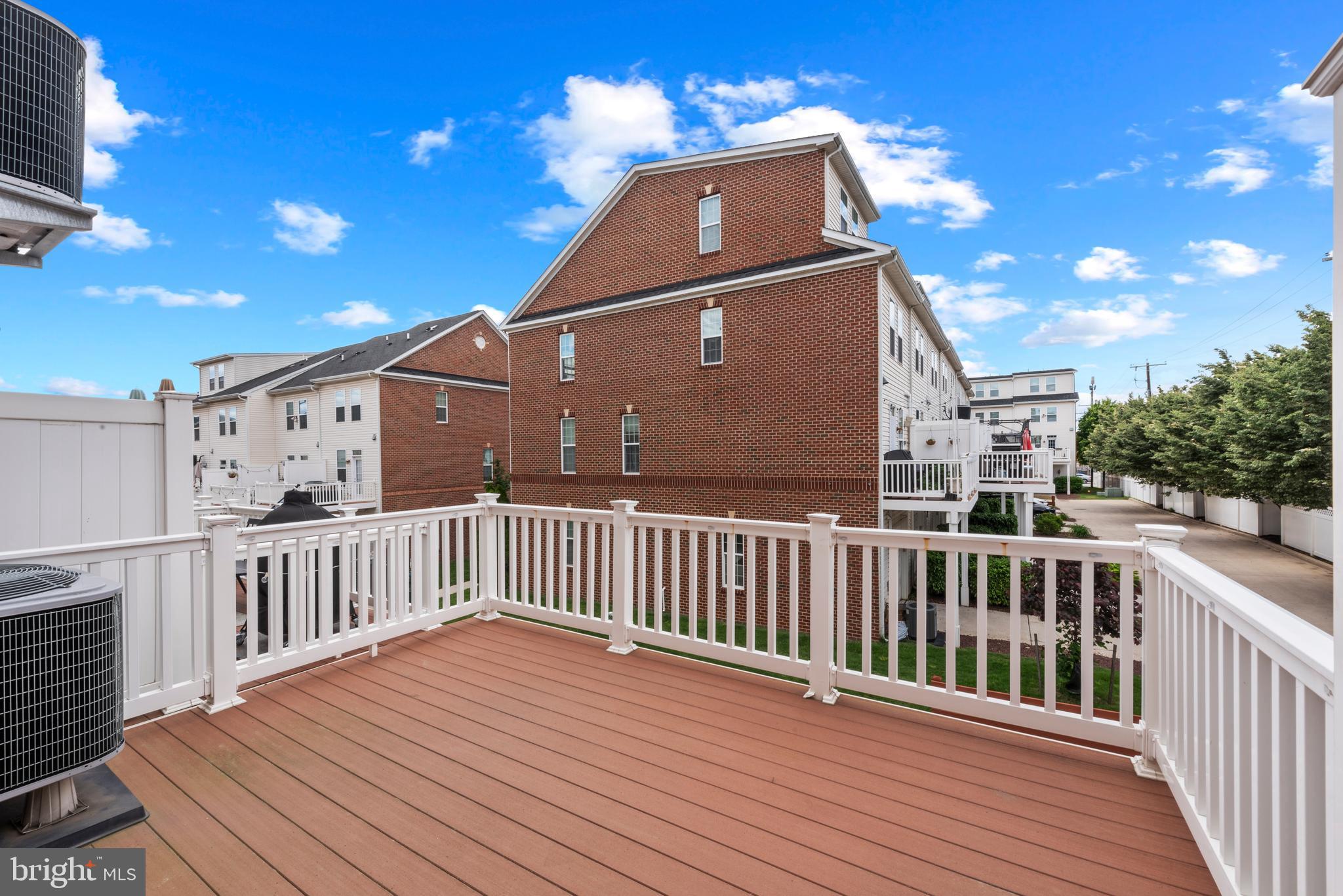 O'DONNELL SQUARE - Residential Lease