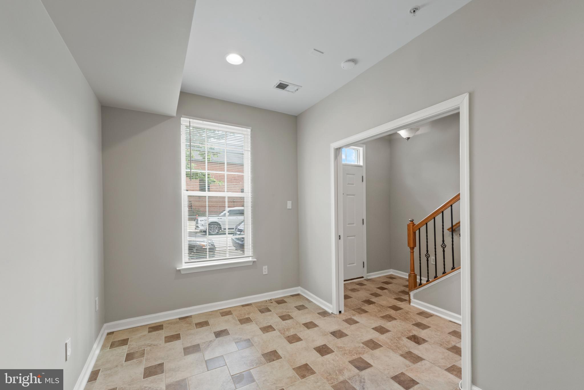 O'DONNELL SQUARE - Residential Lease