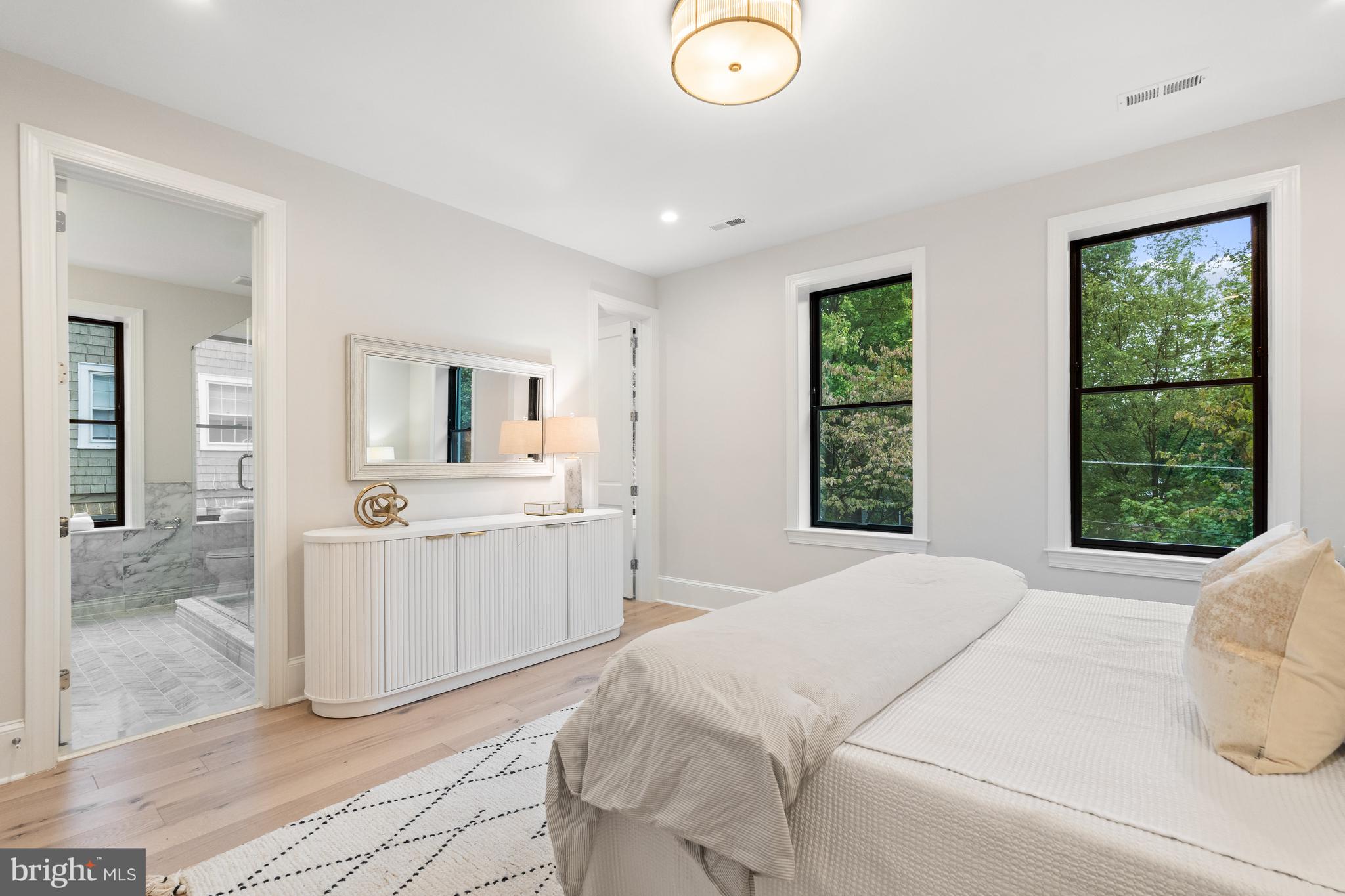OBSERVATORY CIRCLE - Residential