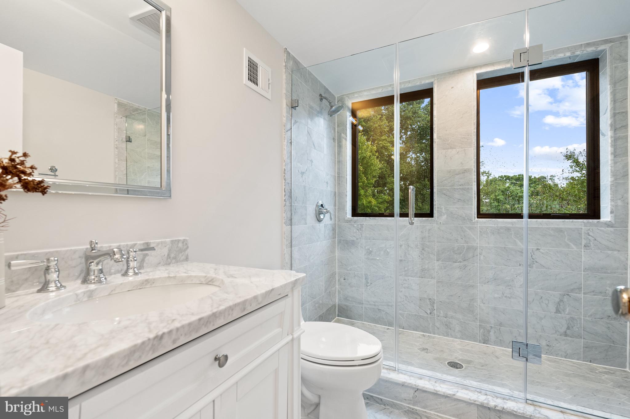 OBSERVATORY CIRCLE - Residential