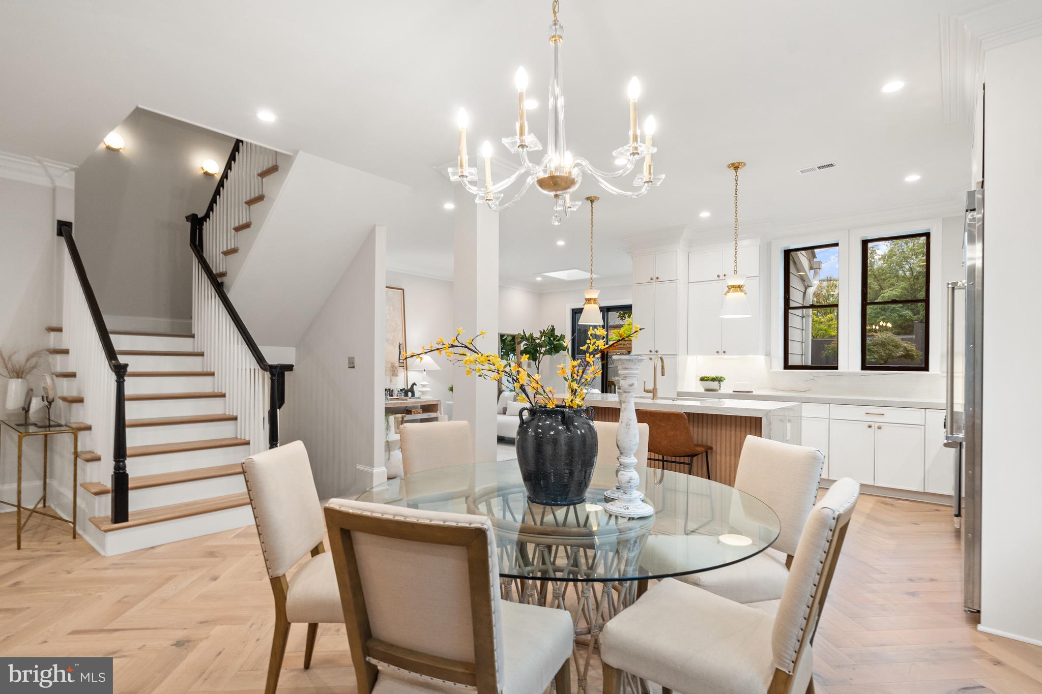 OBSERVATORY CIRCLE - Residential
