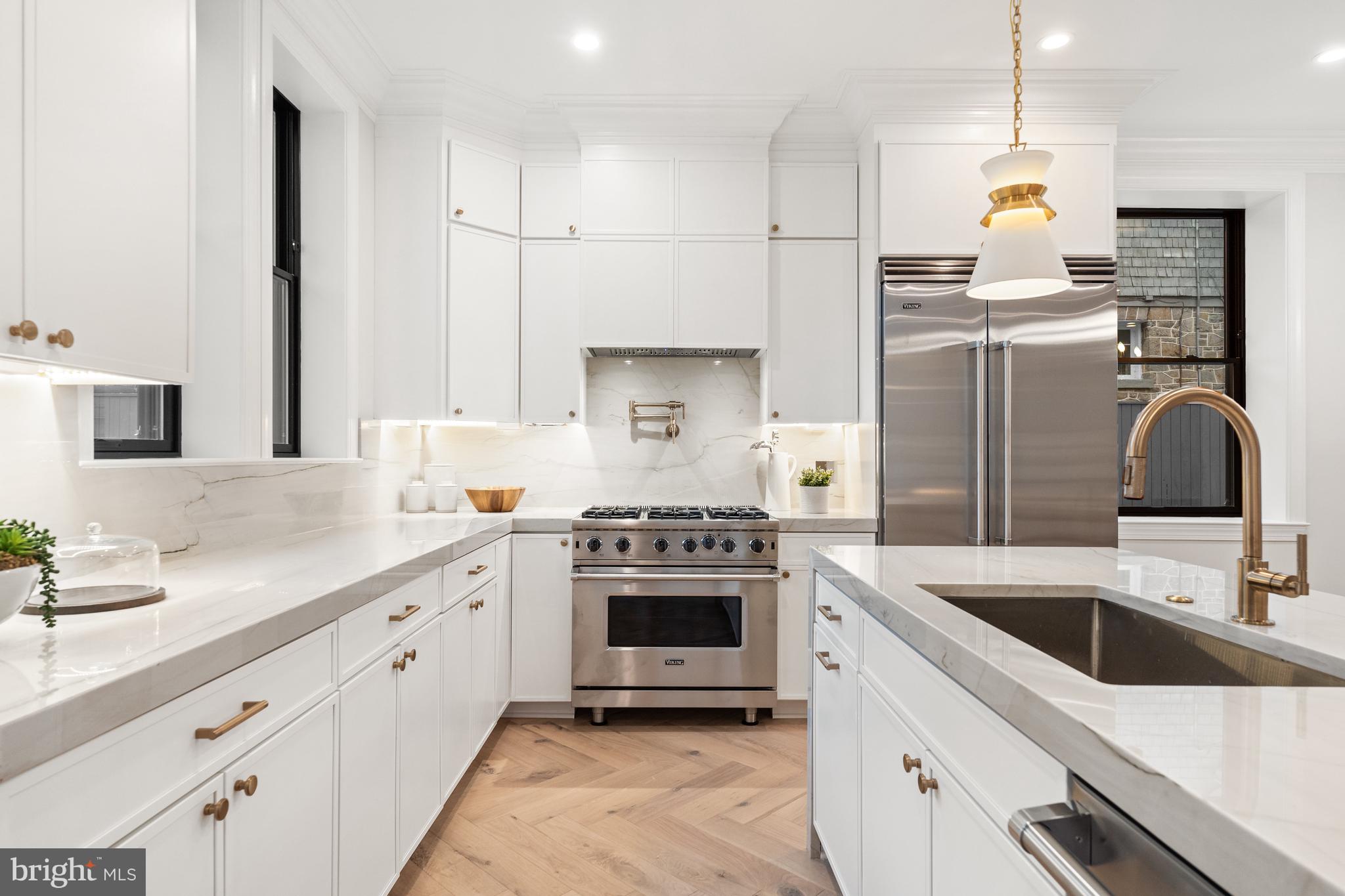OBSERVATORY CIRCLE - Residential