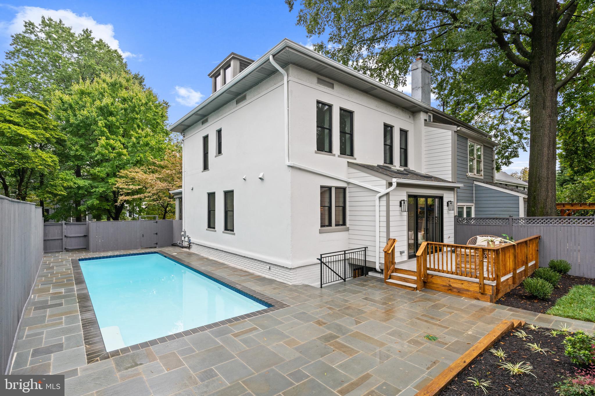 OBSERVATORY CIRCLE - Residential