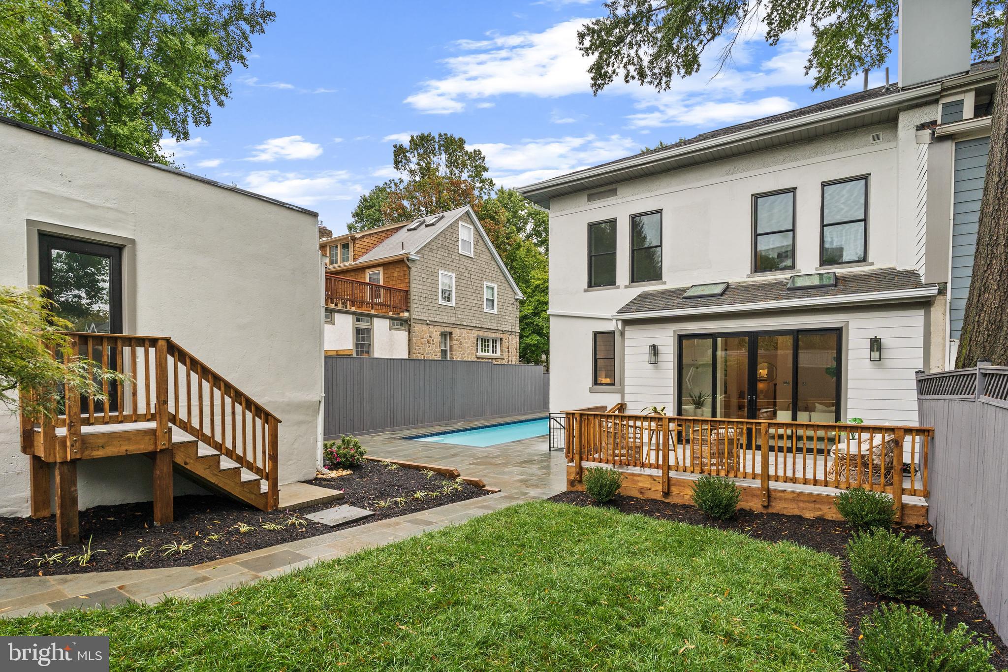 OBSERVATORY CIRCLE - Residential