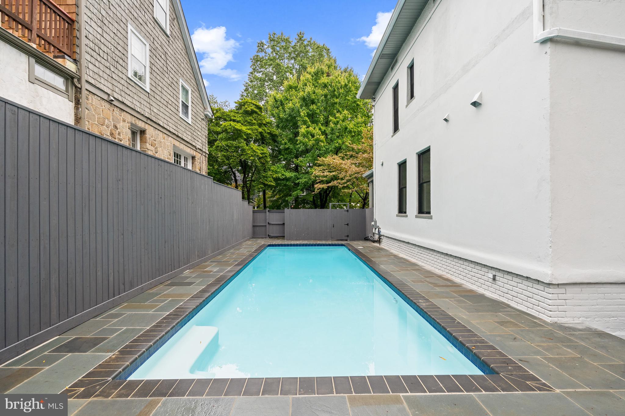 OBSERVATORY CIRCLE - Residential