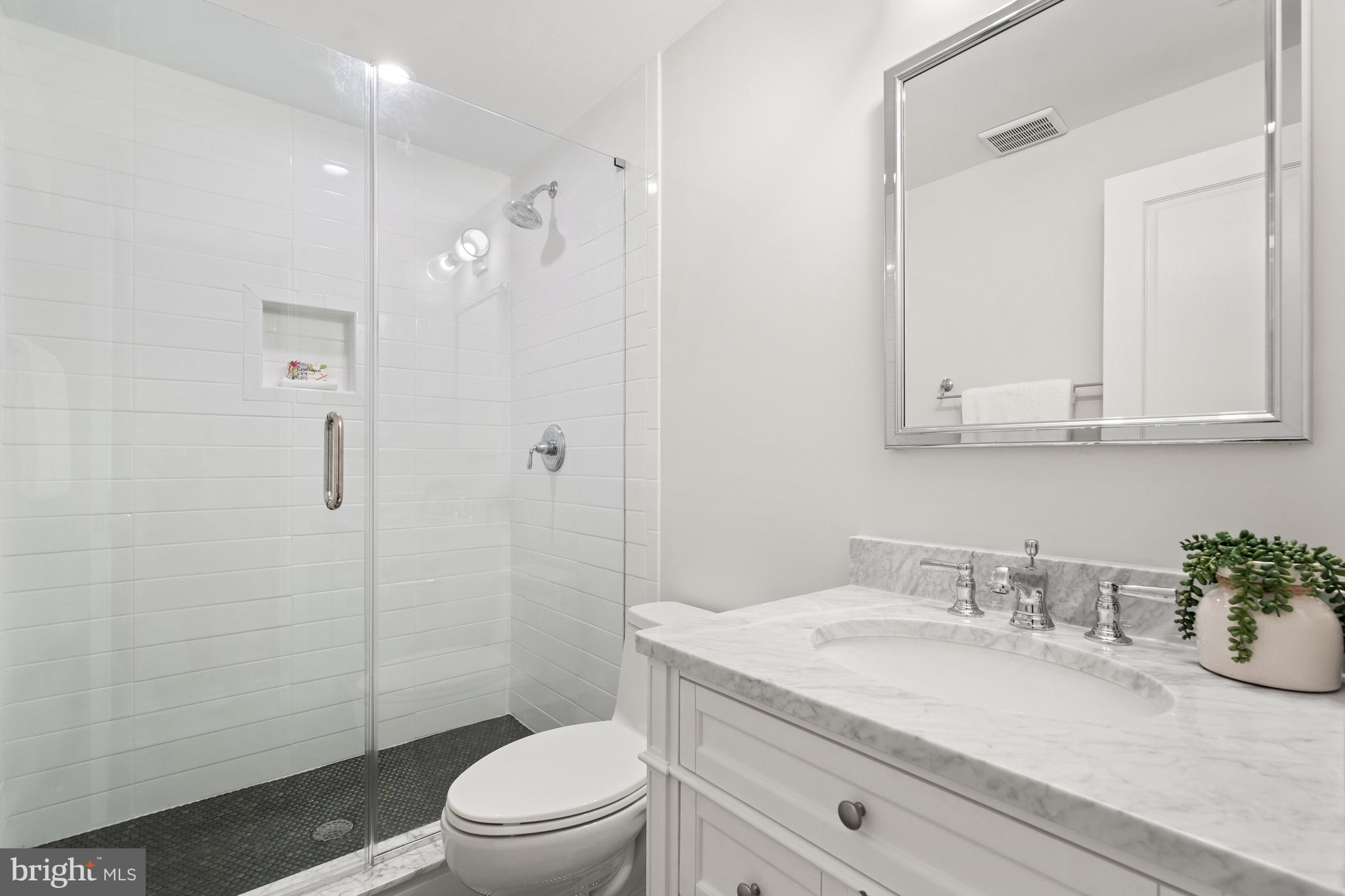 OBSERVATORY CIRCLE - Residential