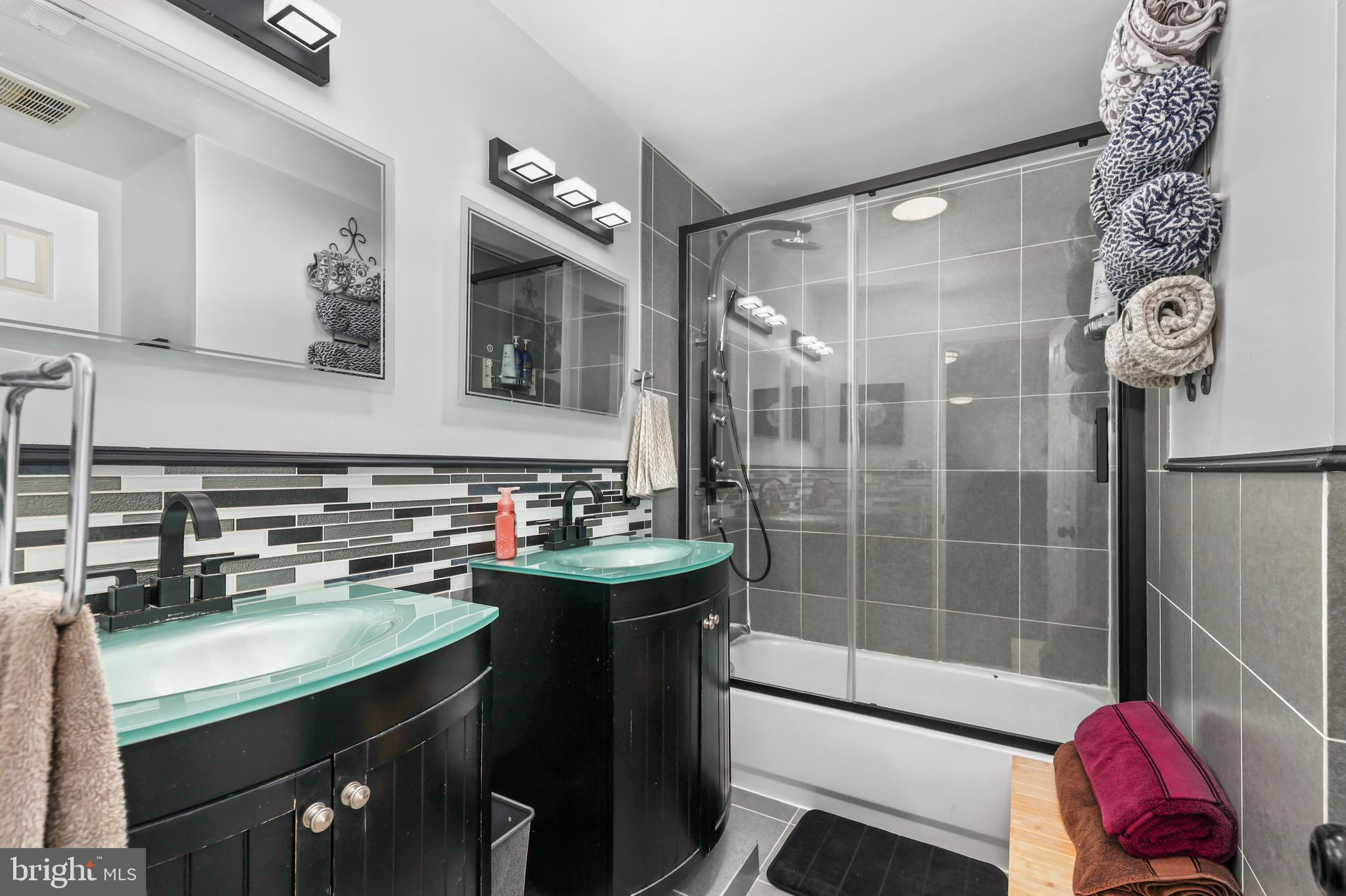 BRENBROOKE - Residential