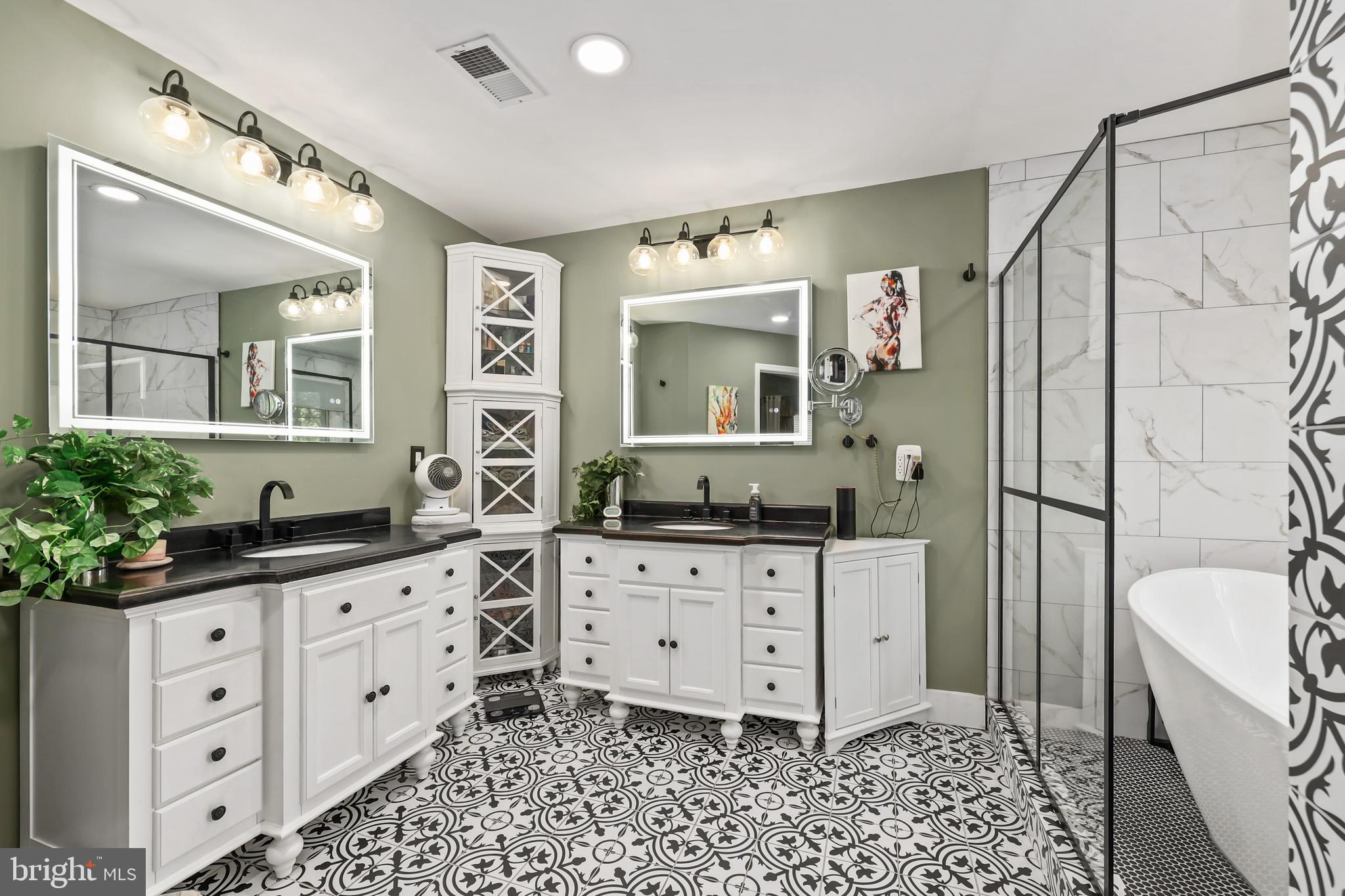 BRENBROOKE - Residential