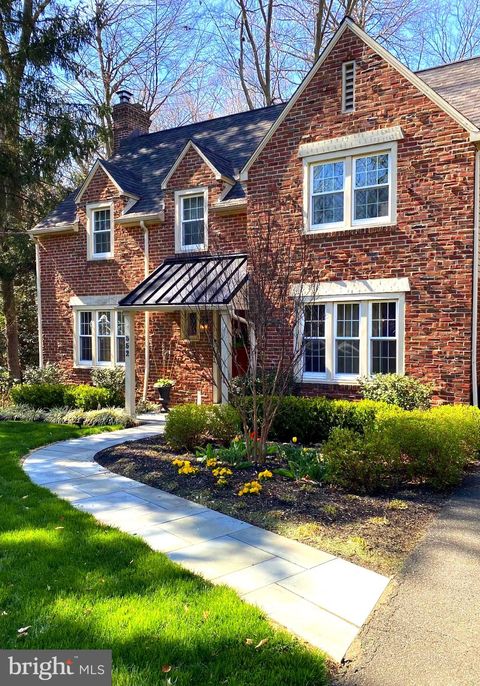 Photo of 552 Custis Road, GLENSIDE, PA 19038 (MLS # PAMC2180470)