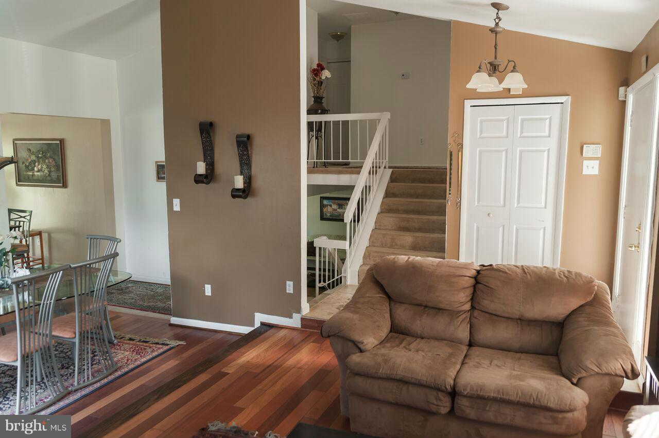 SUGARLAND RUN - Residential