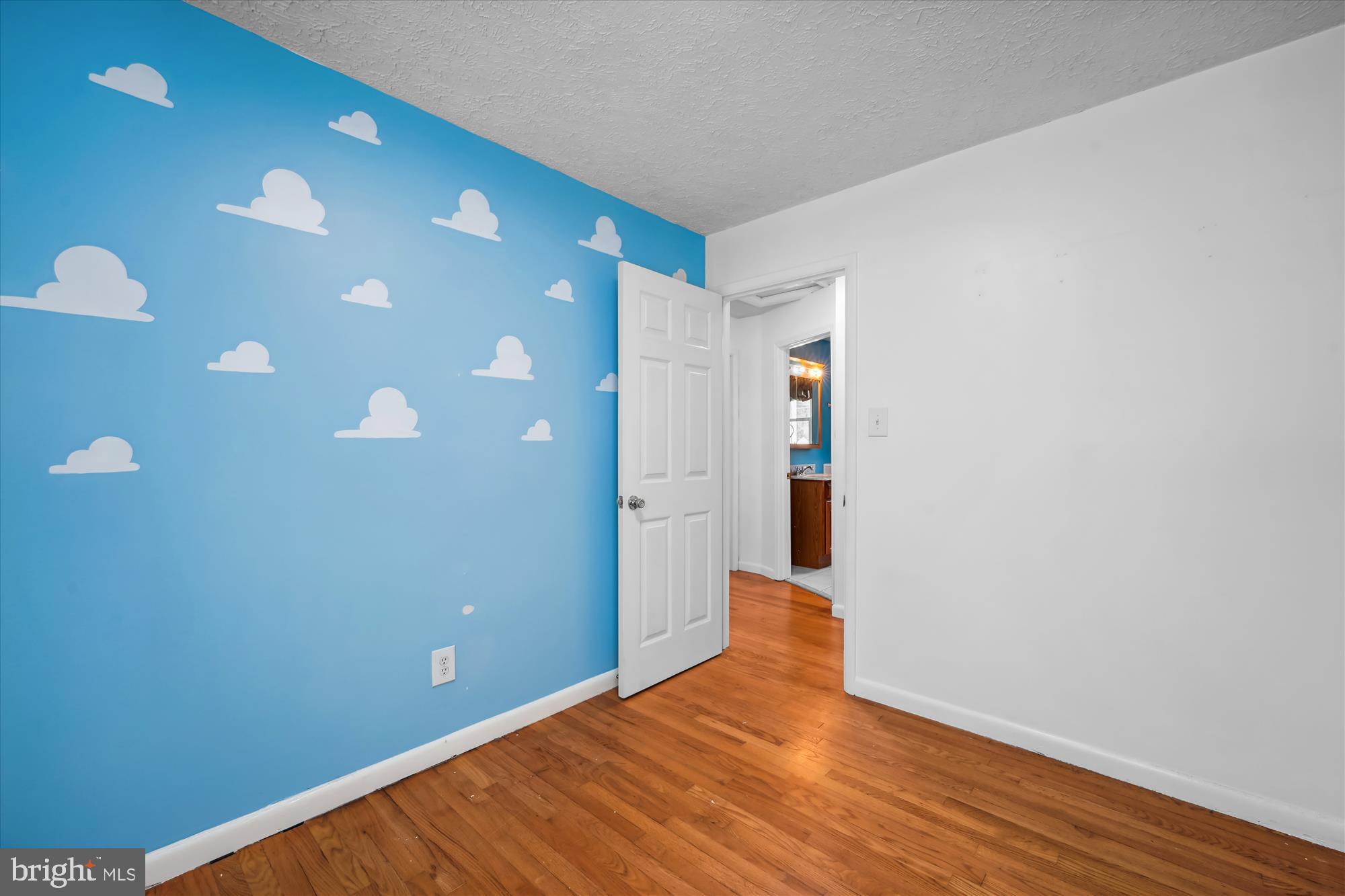 MARYLAND GARDENS - Residential