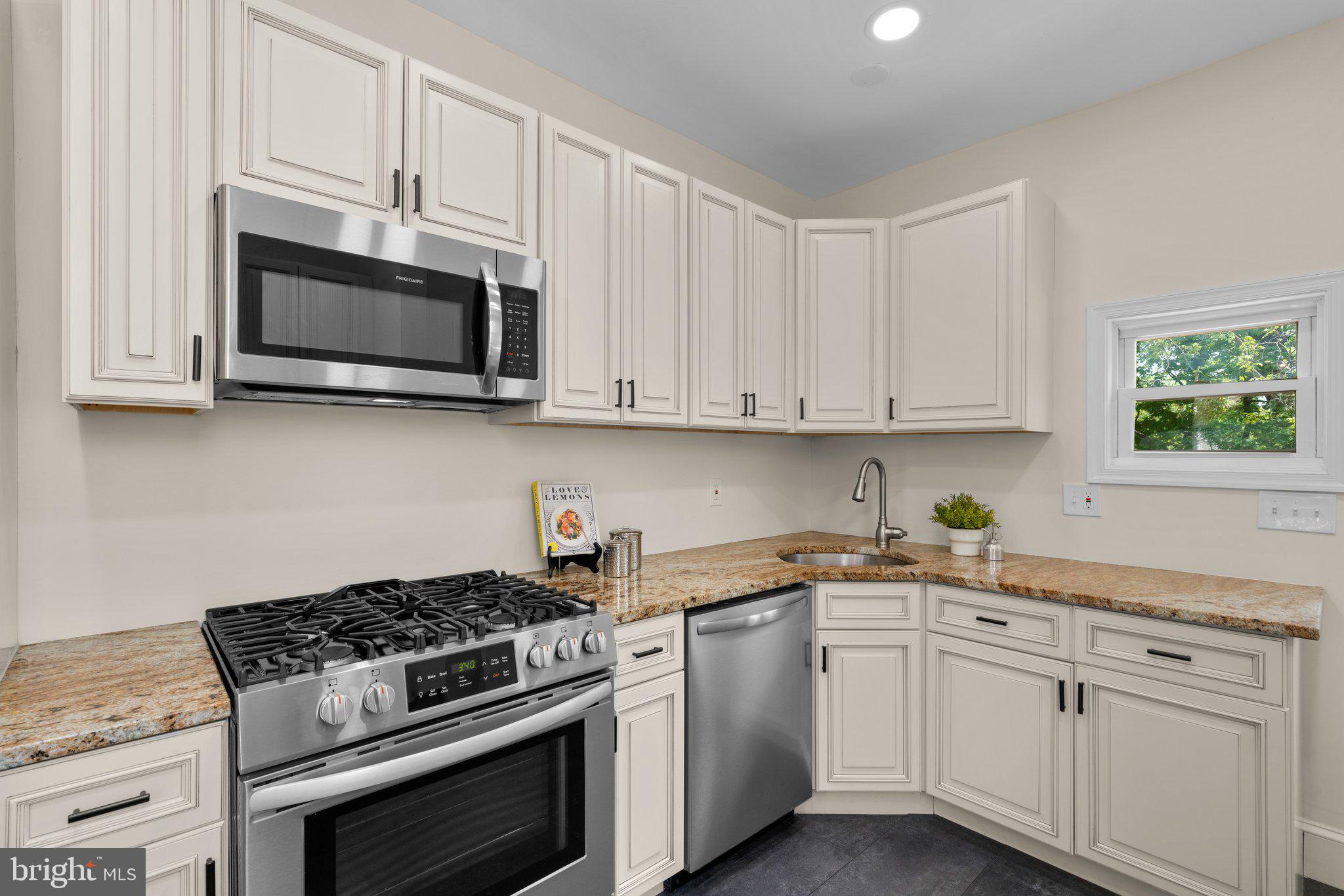 EDMONDSON RIDGE - Residential