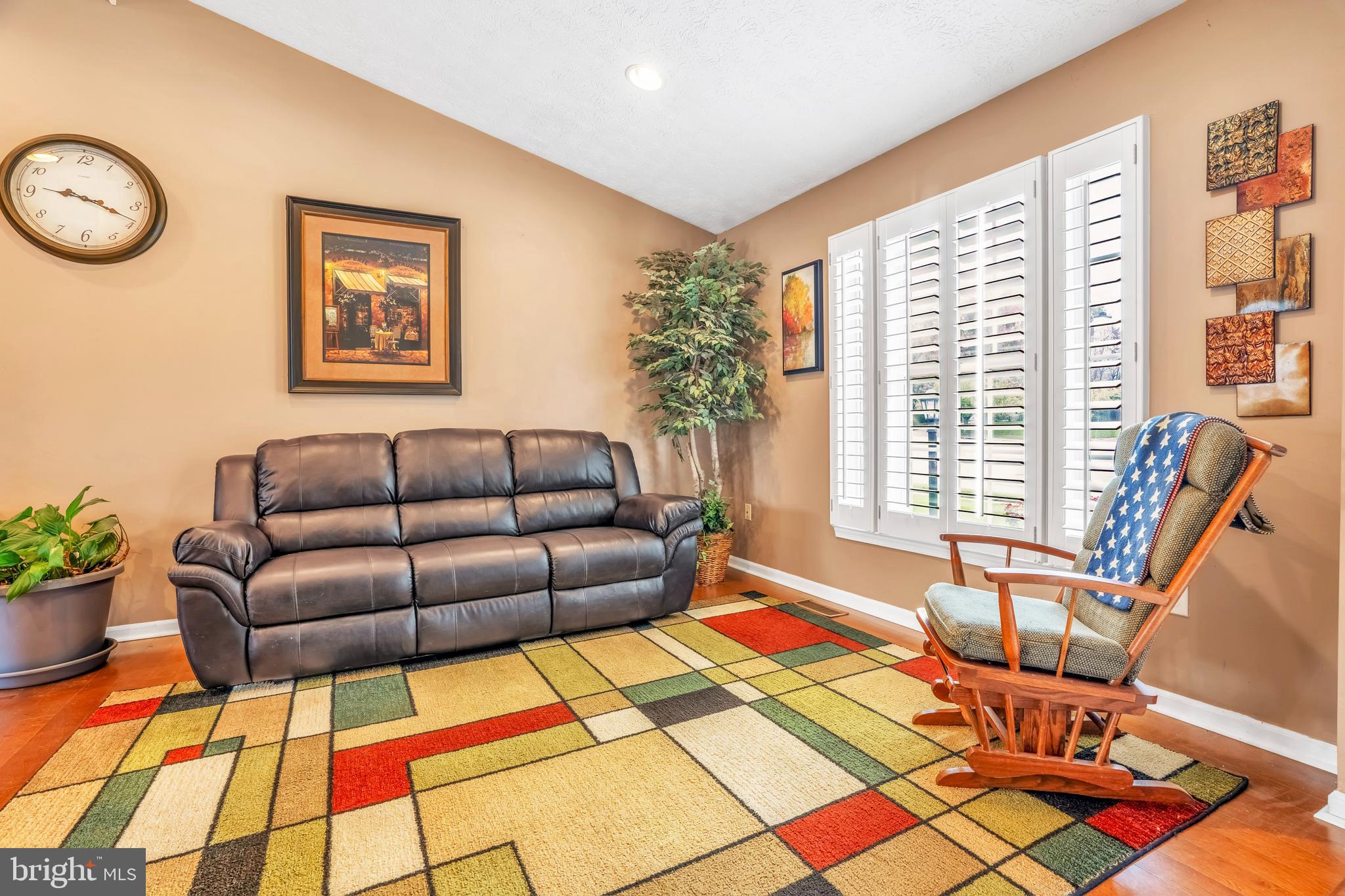 FOUR SEASONS ESTATES - Residential