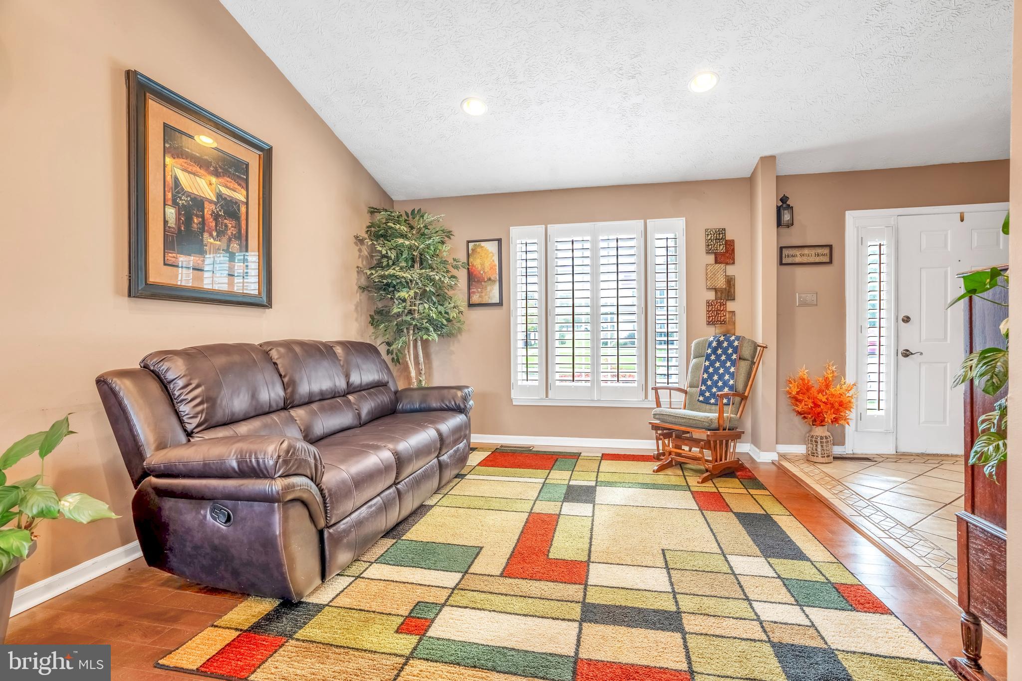 FOUR SEASONS ESTATES - Residential