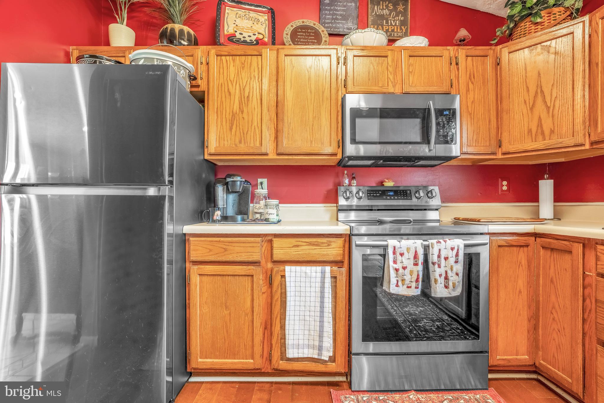 FOUR SEASONS ESTATES - Residential