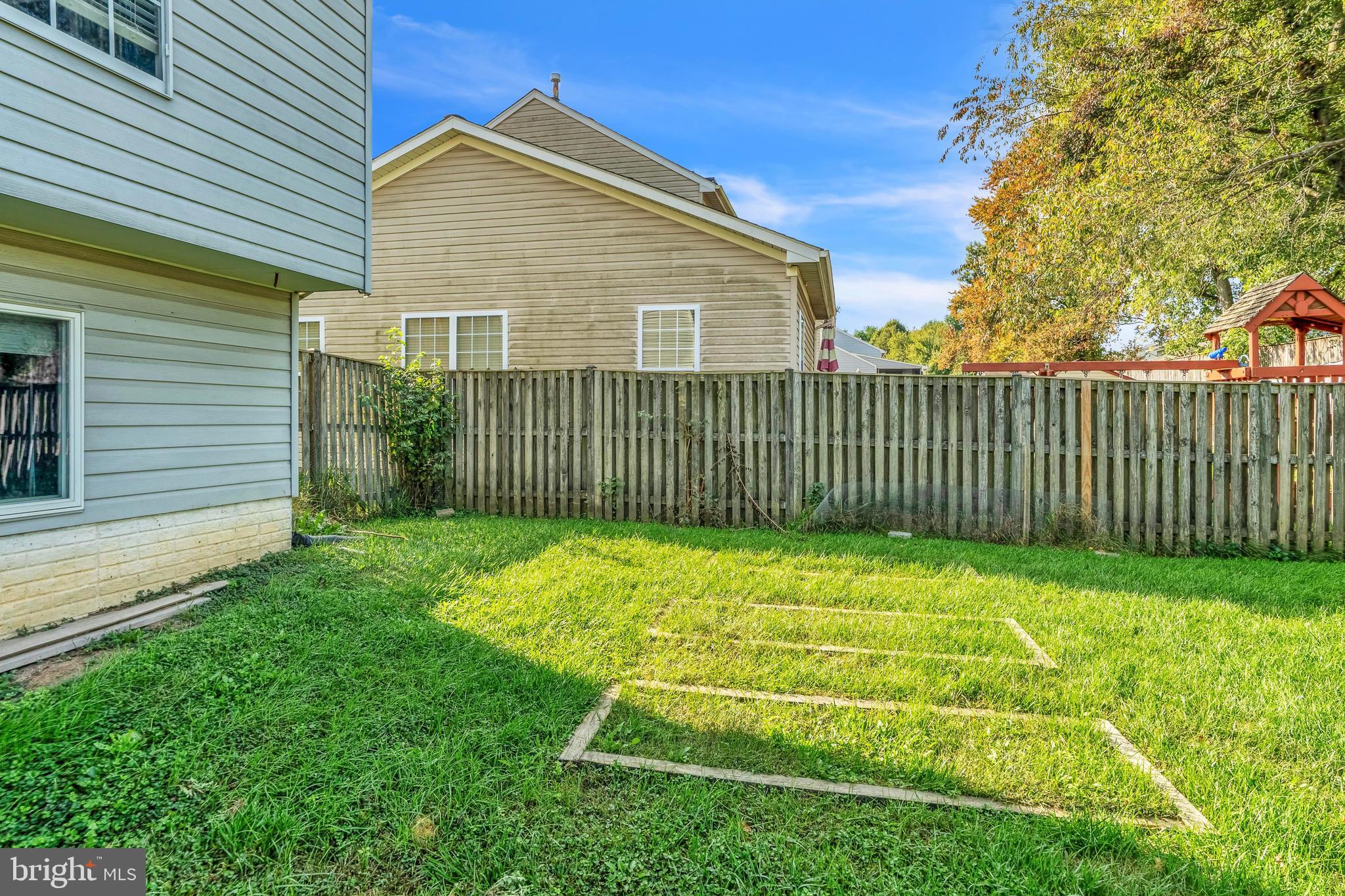 FOUR SEASONS ESTATES - Residential