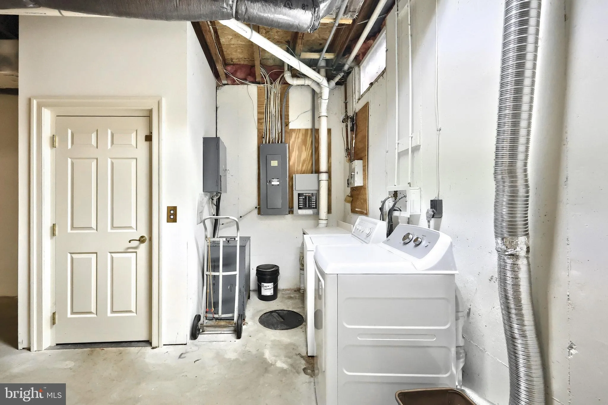 York, Pennsylvania 17403, United States, 3 Bedrooms Bedrooms, ,3 BathroomsBathrooms,Residential,Active,193186